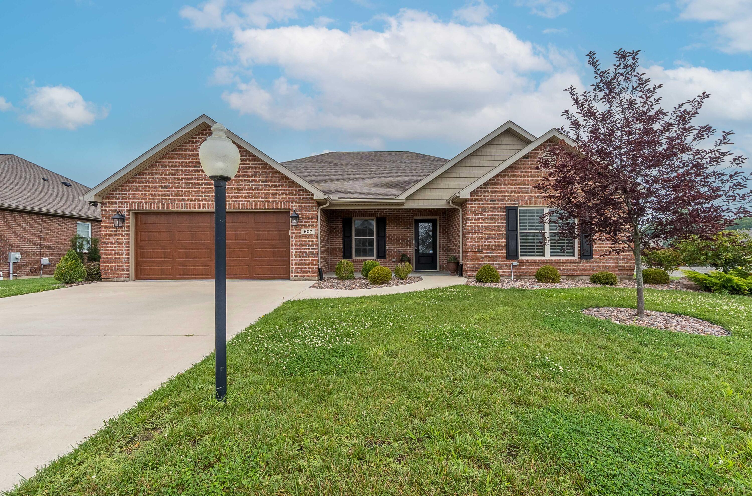 607 Bentley, Troy, Ohio 45373