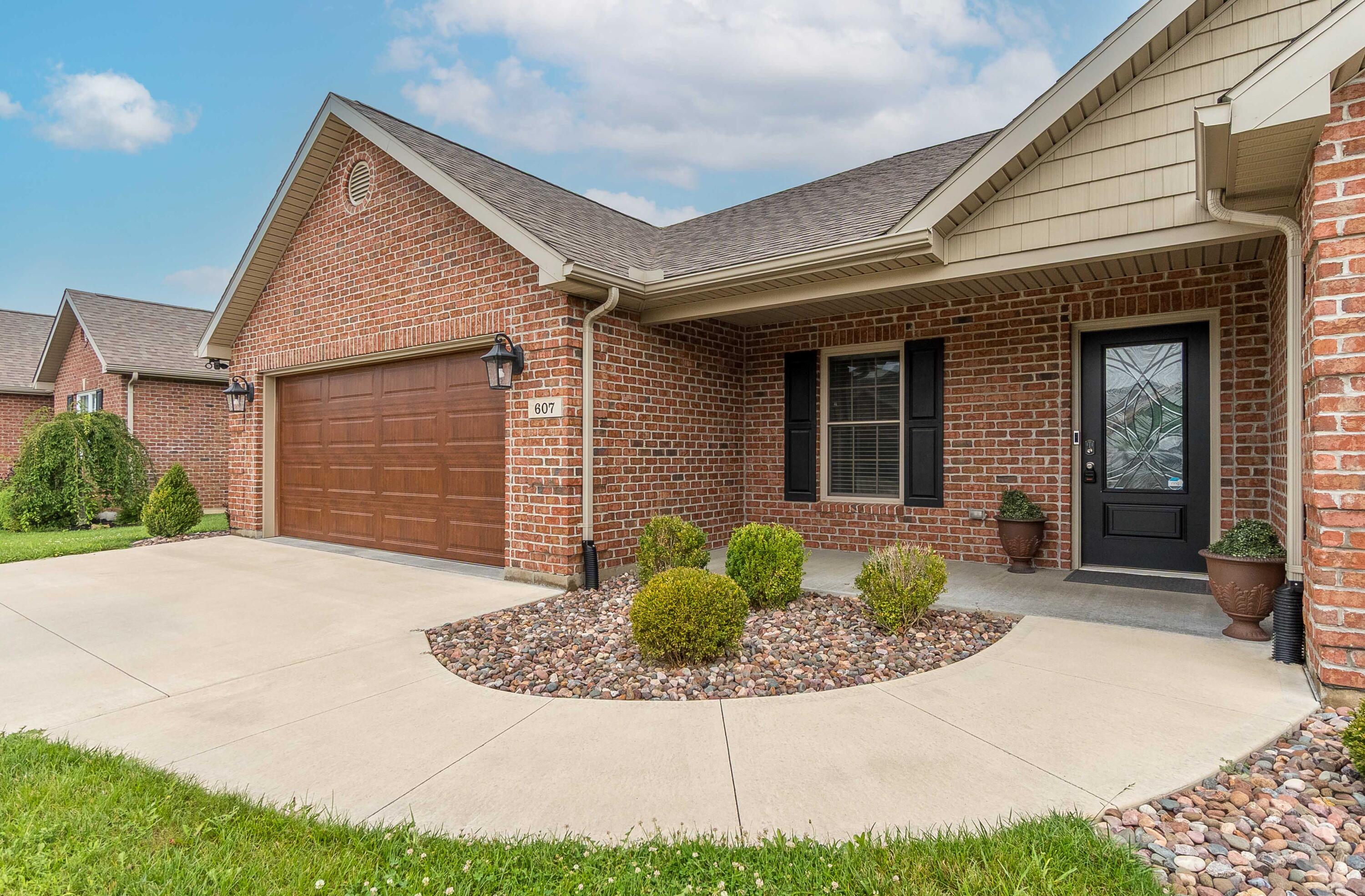 607 Bentley, Troy, Ohio 45373