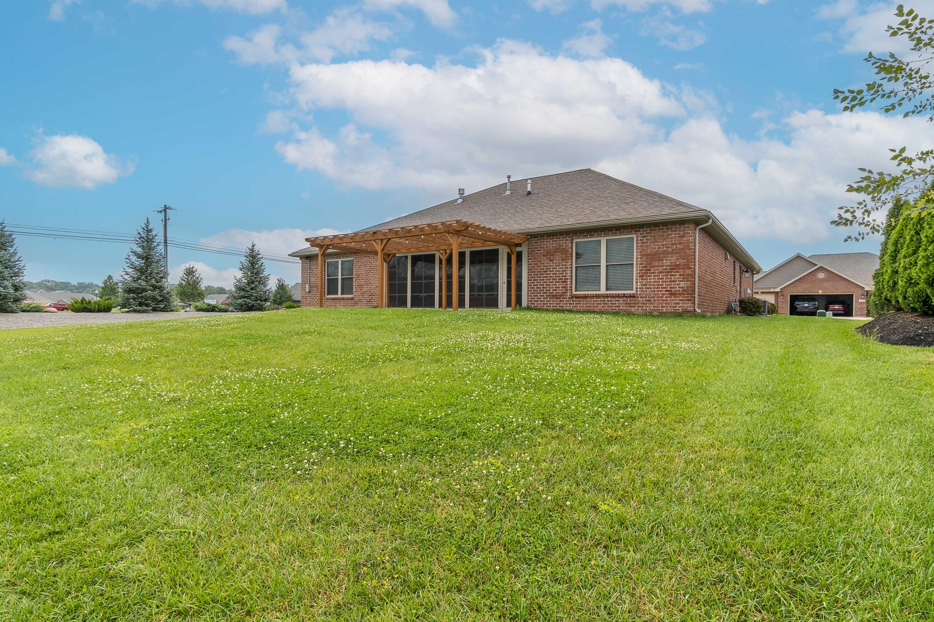 607 Bentley, Troy, Ohio 45373