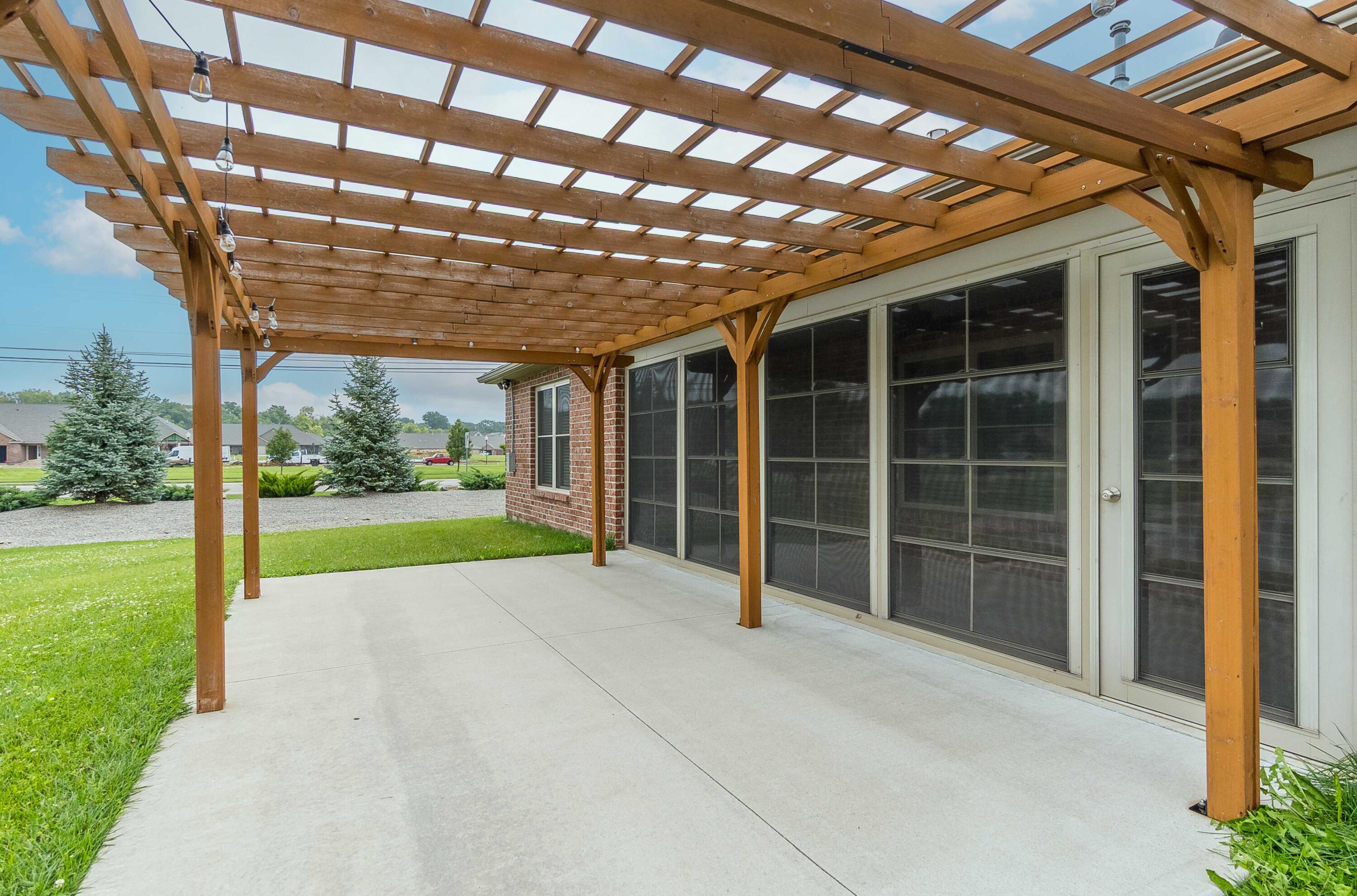 607 Bentley, Troy, Ohio 45373