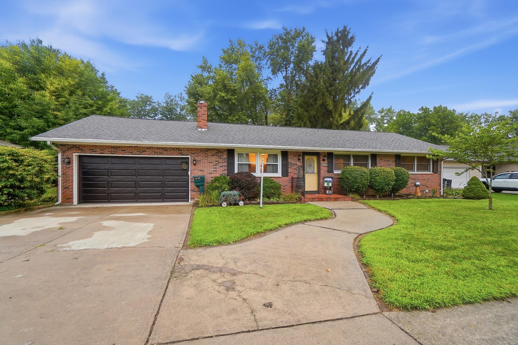 4225 Tacoma, Springfield, Ohio 45503