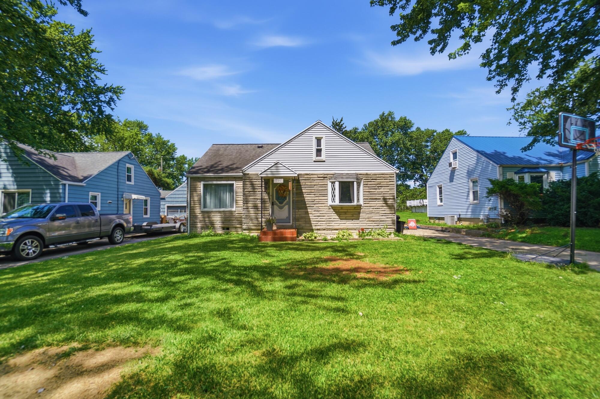 706 Radcliffe, Lima, Ohio 45804