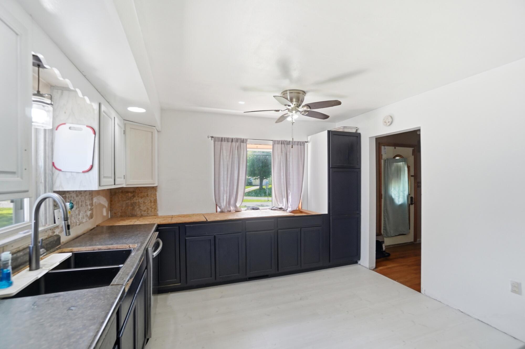 706 Radcliffe, Lima, Ohio 45804