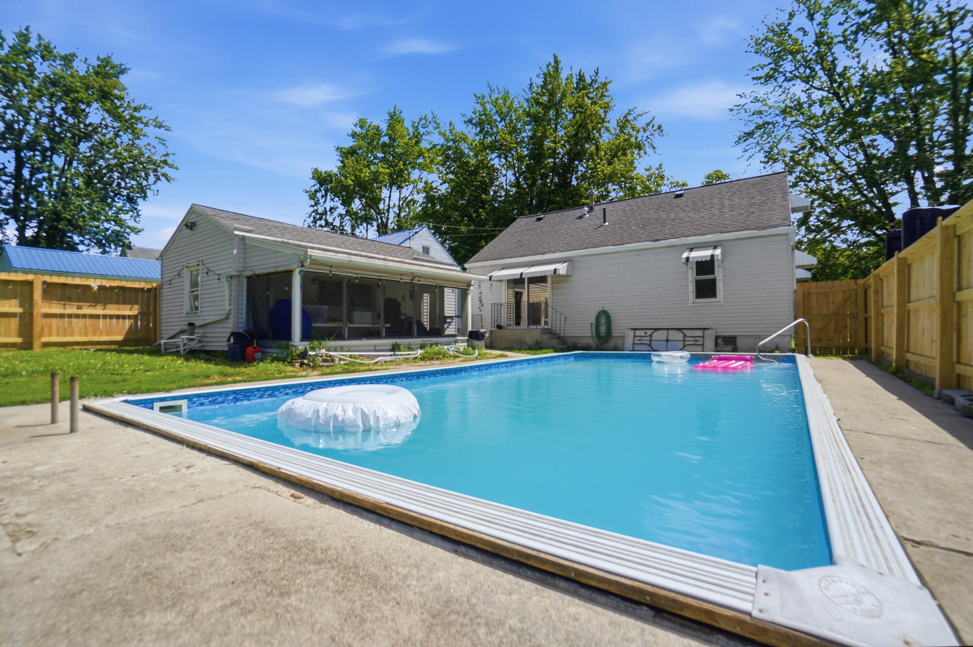 706 Radcliffe, Lima, Ohio 45804