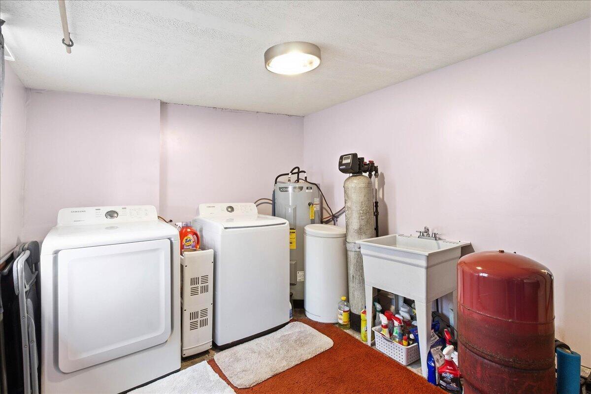 11579 S R 365, Lakeview, Ohio 43331