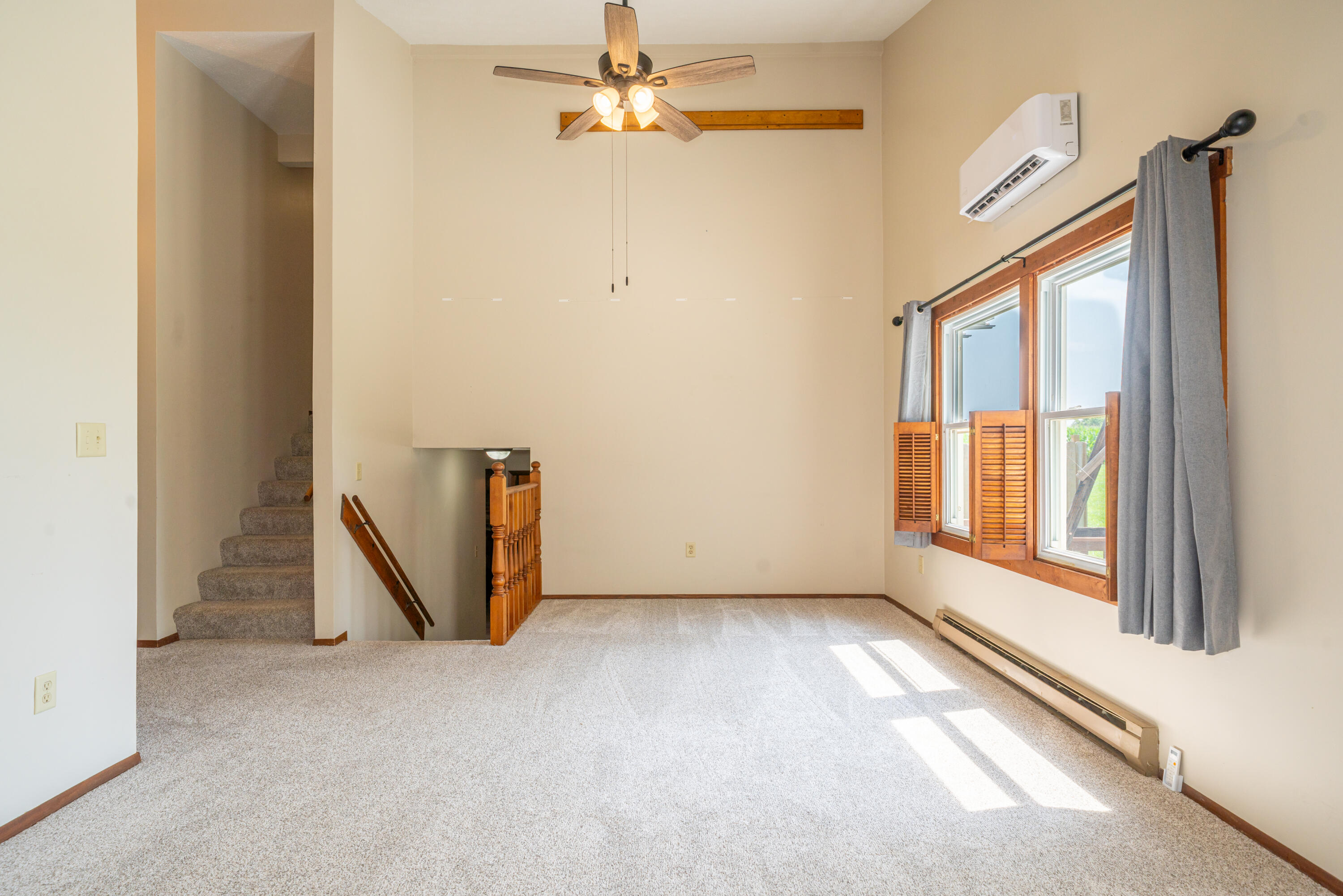 9901 Ballentine, New Carlisle, Ohio 45344