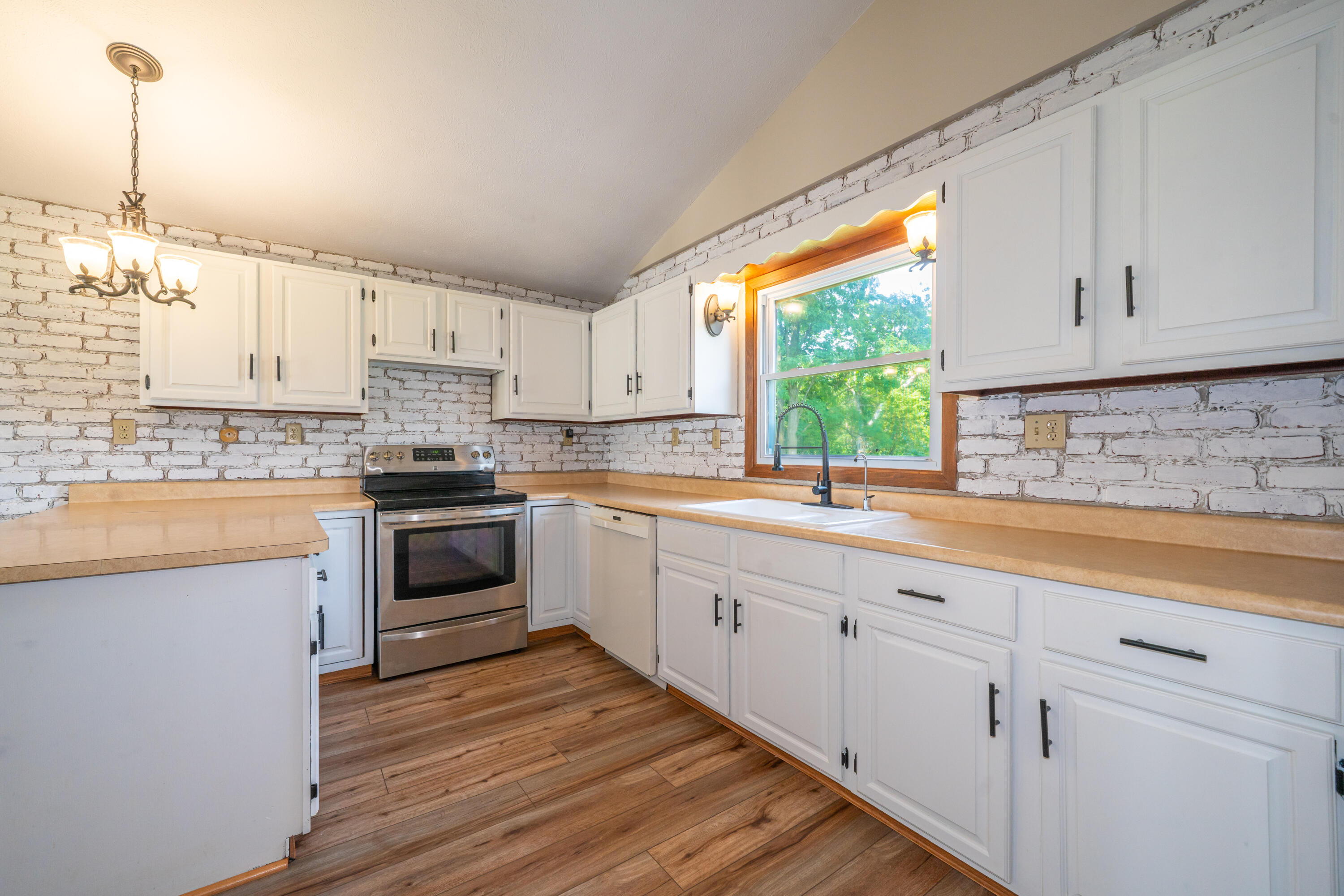 9901 Ballentine, New Carlisle, Ohio 45344