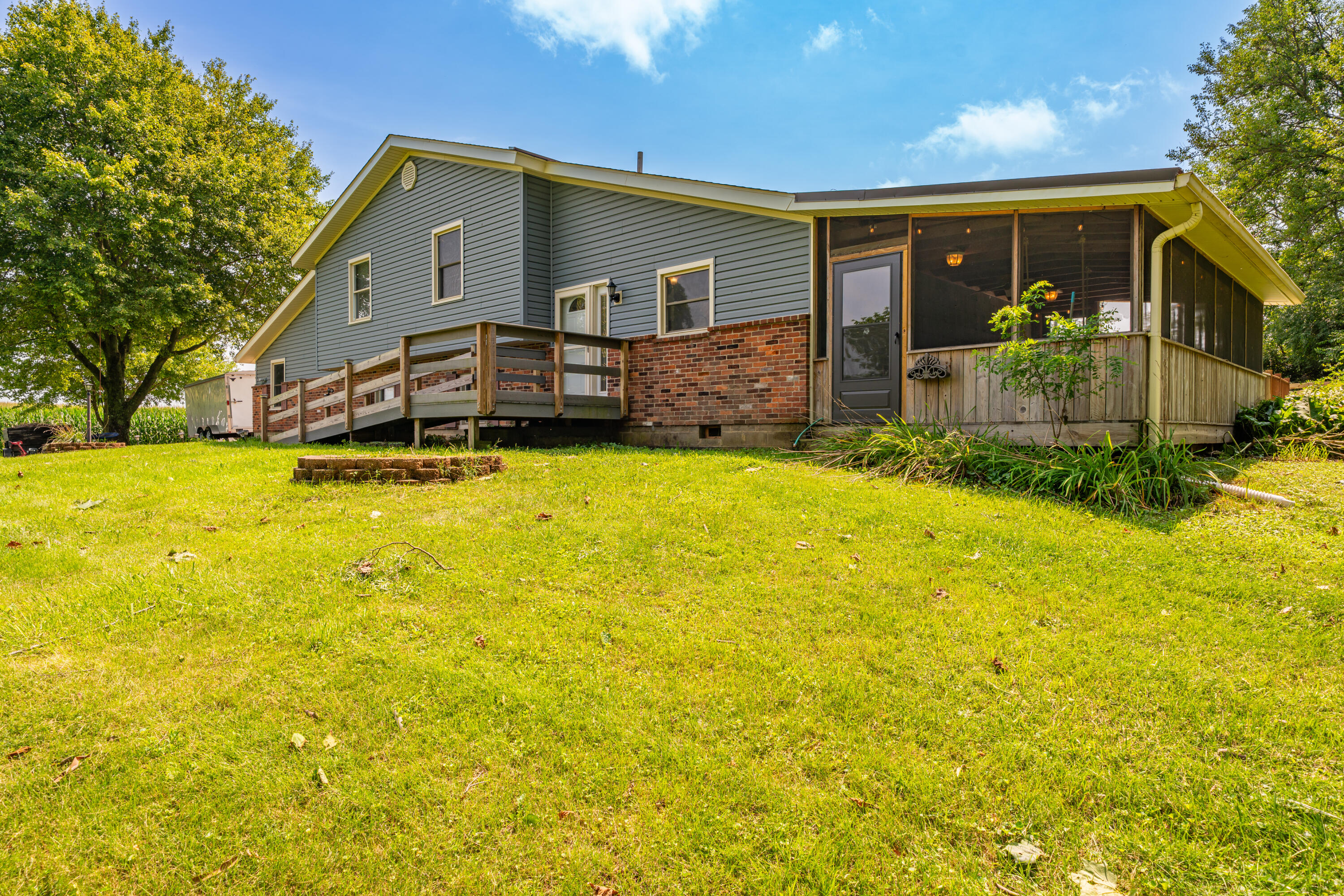 9901 Ballentine, New Carlisle, Ohio 45344