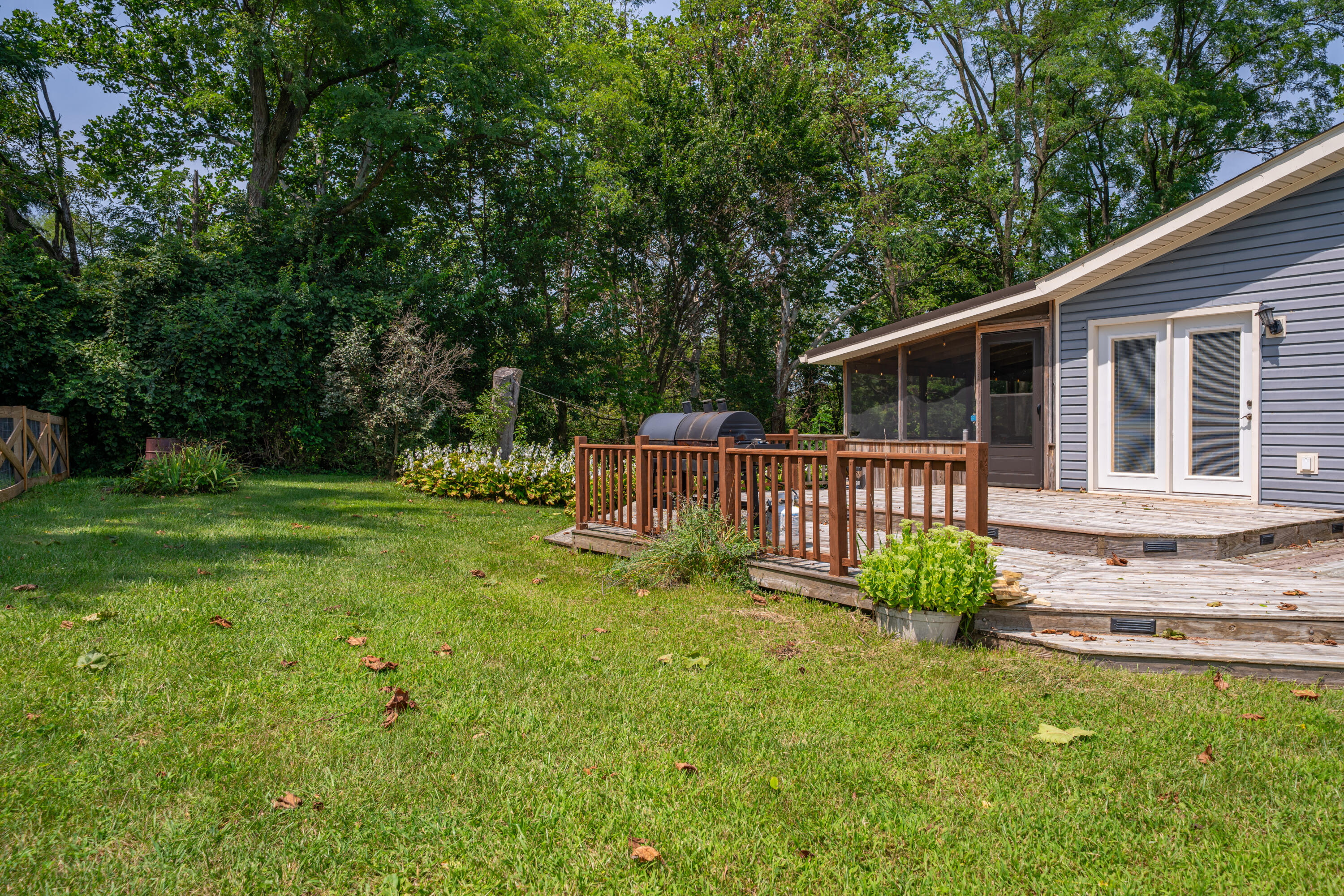 9901 Ballentine, New Carlisle, Ohio 45344