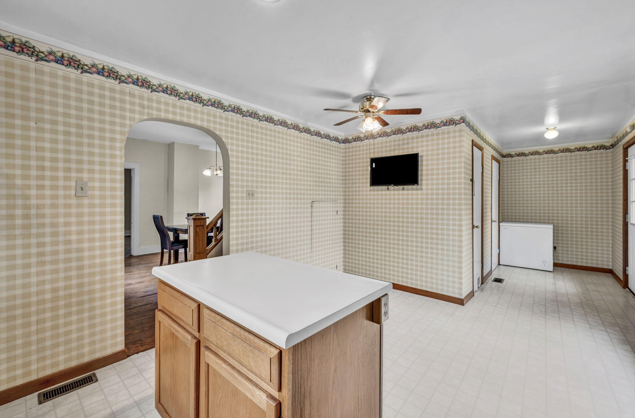 119 Bloomfield, Urbana, Ohio 43078