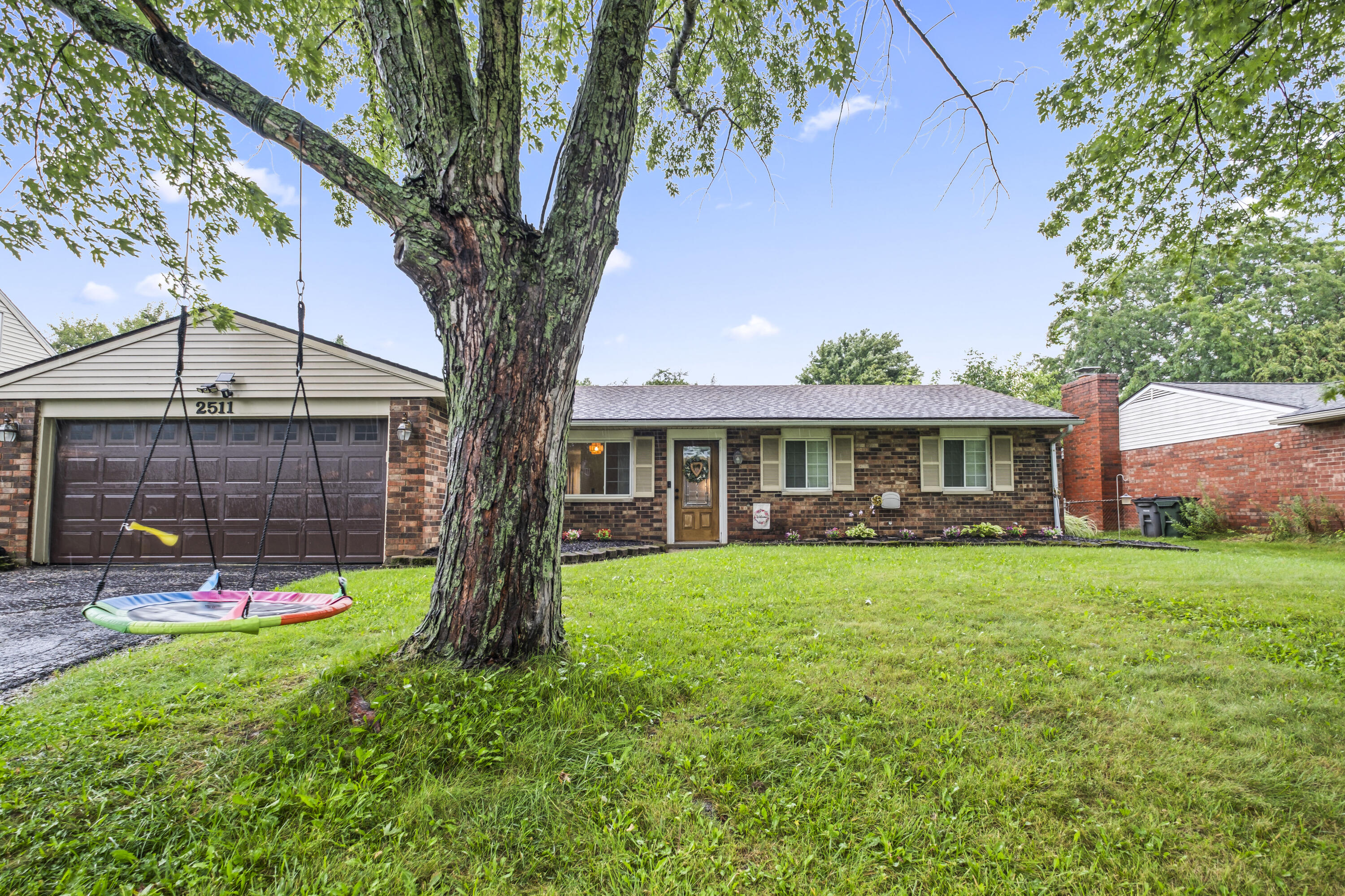 2511 Inverness, Troy, Ohio 45373