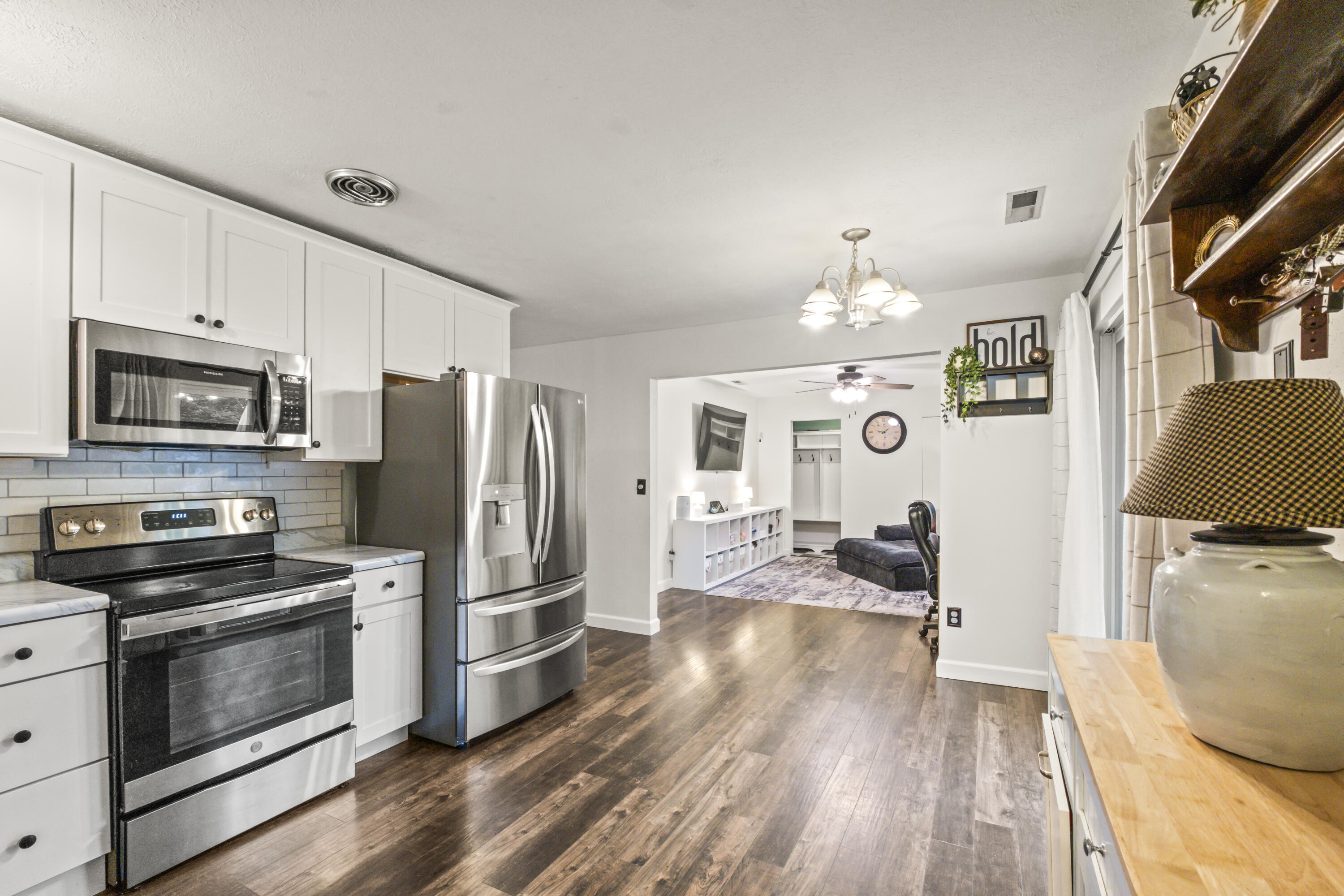 2511 Inverness, Troy, Ohio 45373