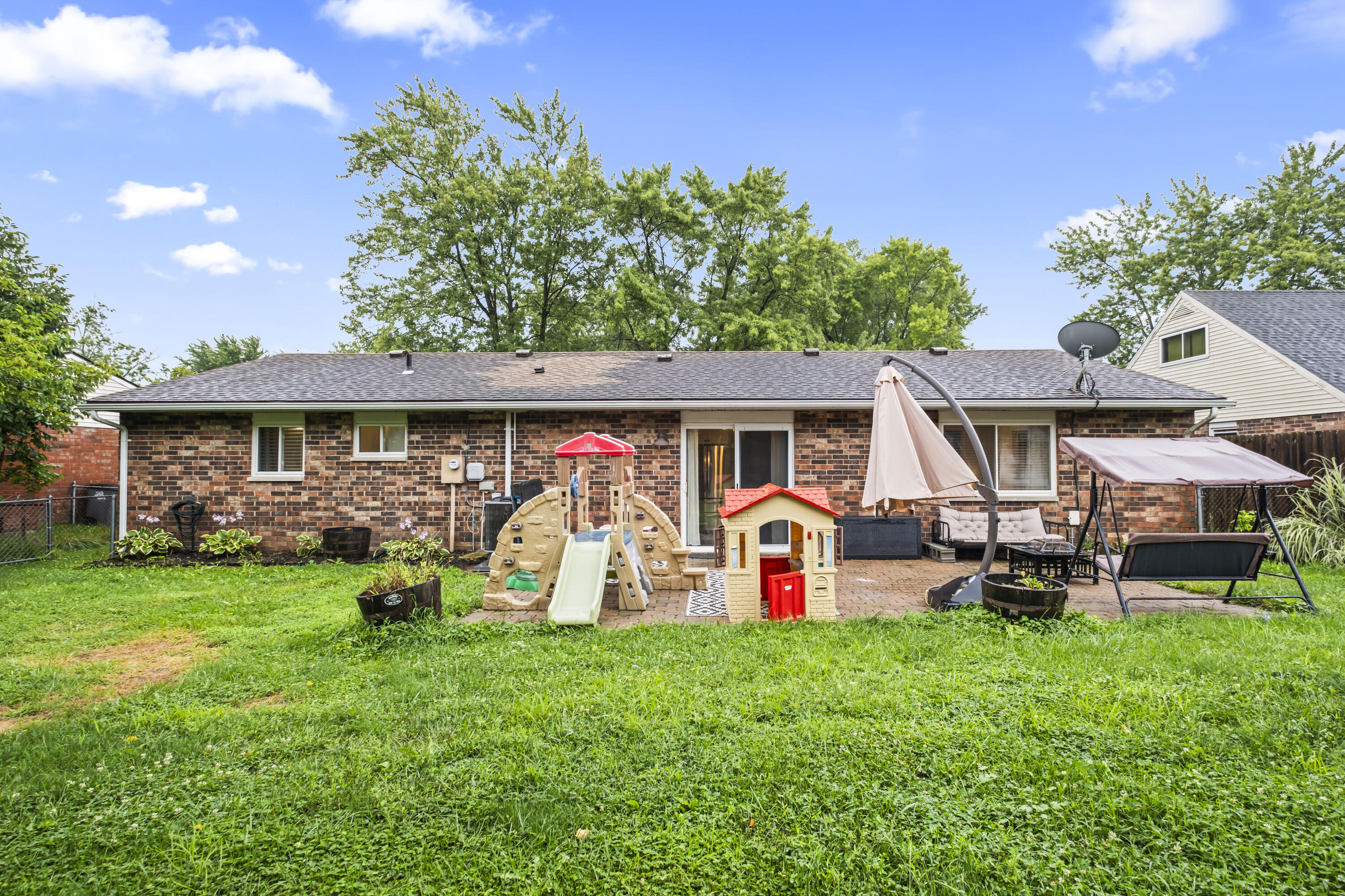 2511 Inverness, Troy, Ohio 45373