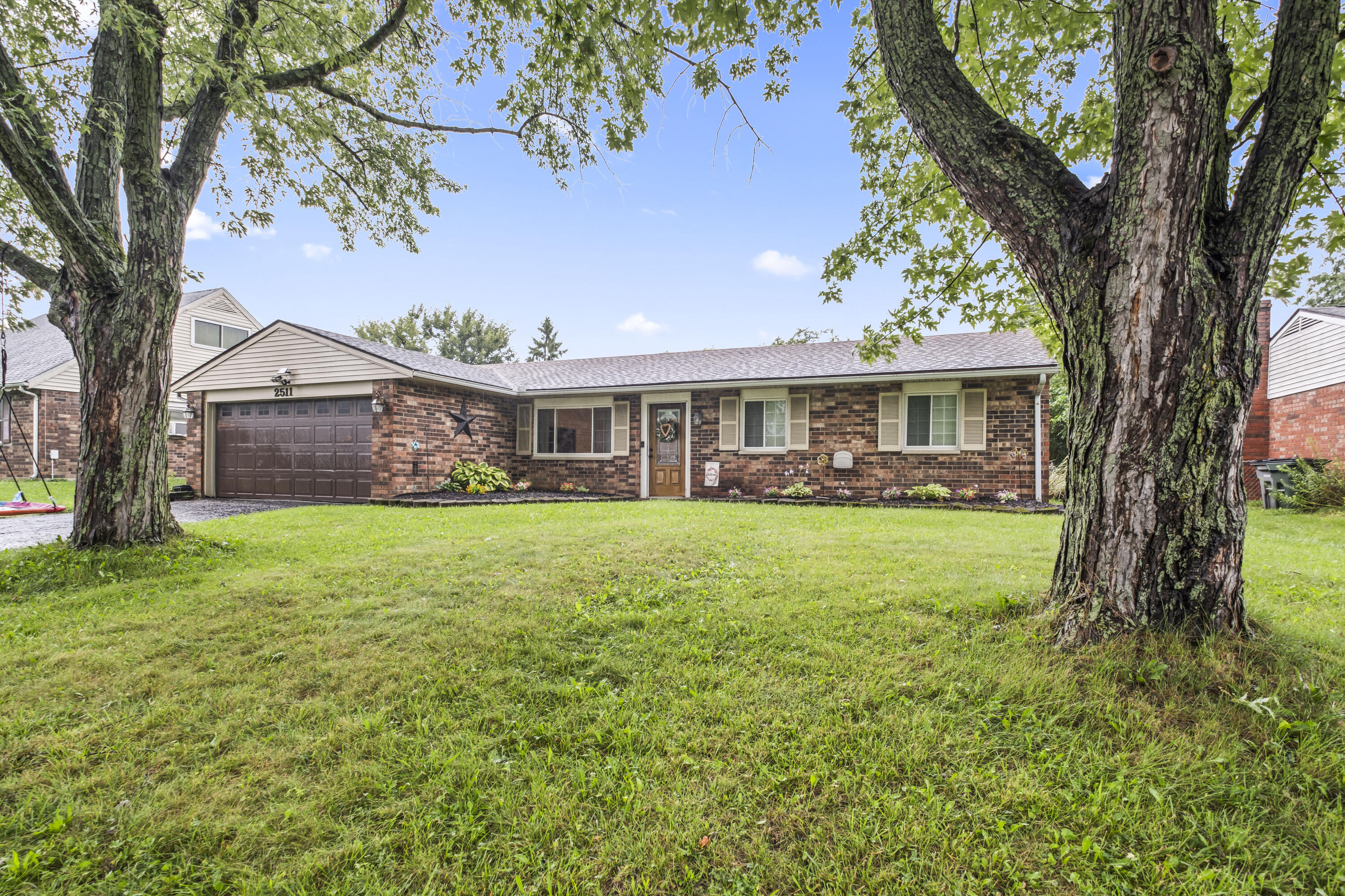 2511 Inverness, Troy, Ohio 45373