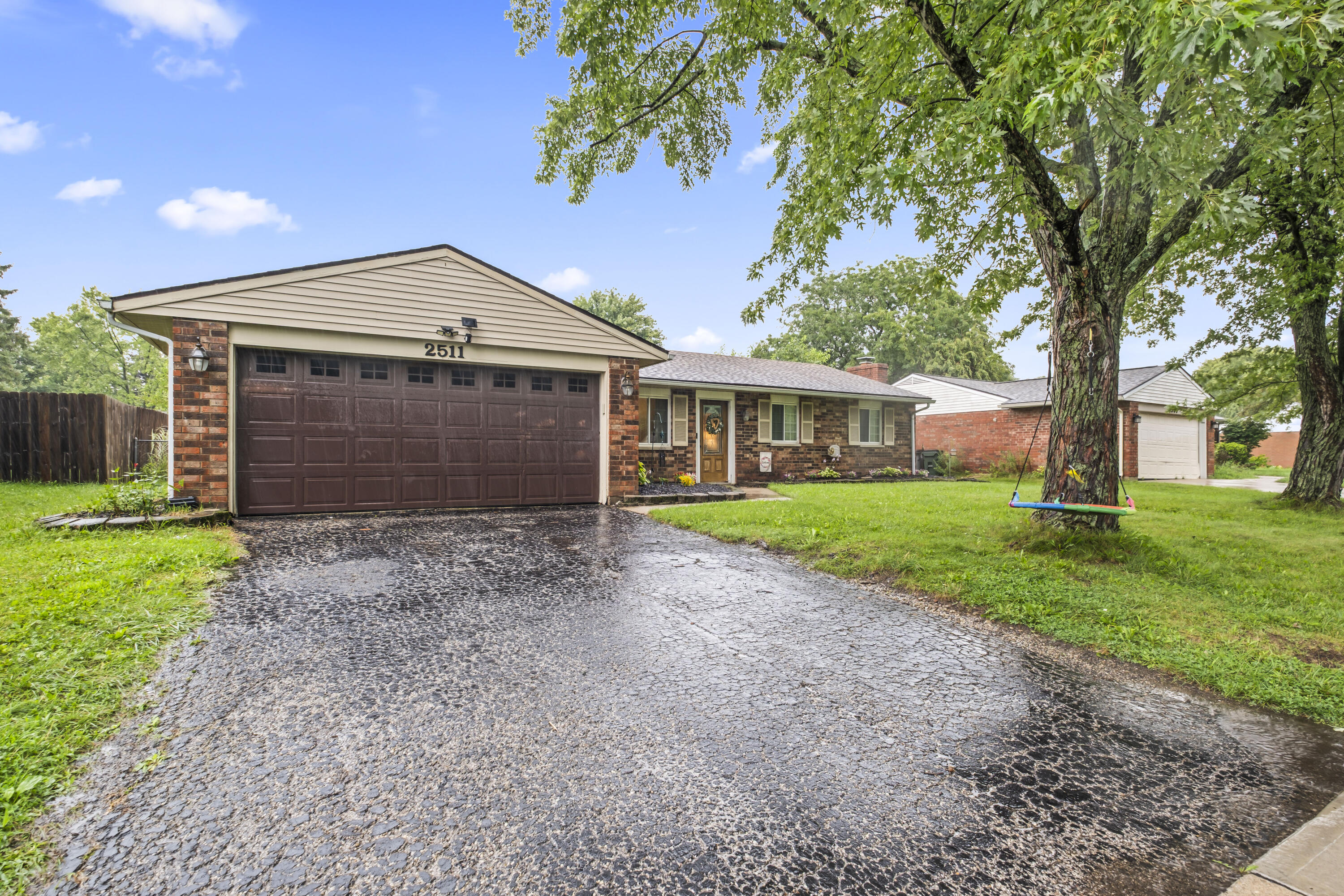 2511 Inverness, Troy, Ohio 45373