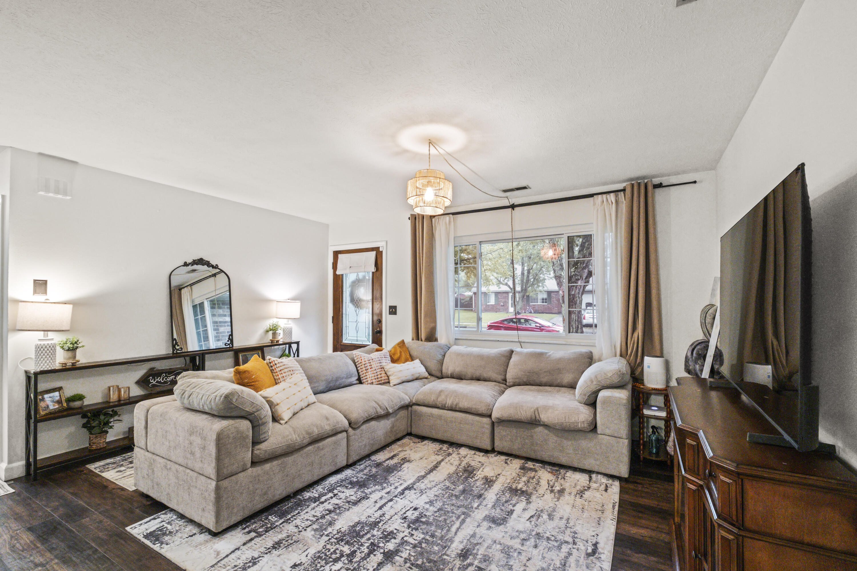 2511 Inverness, Troy, Ohio 45373
