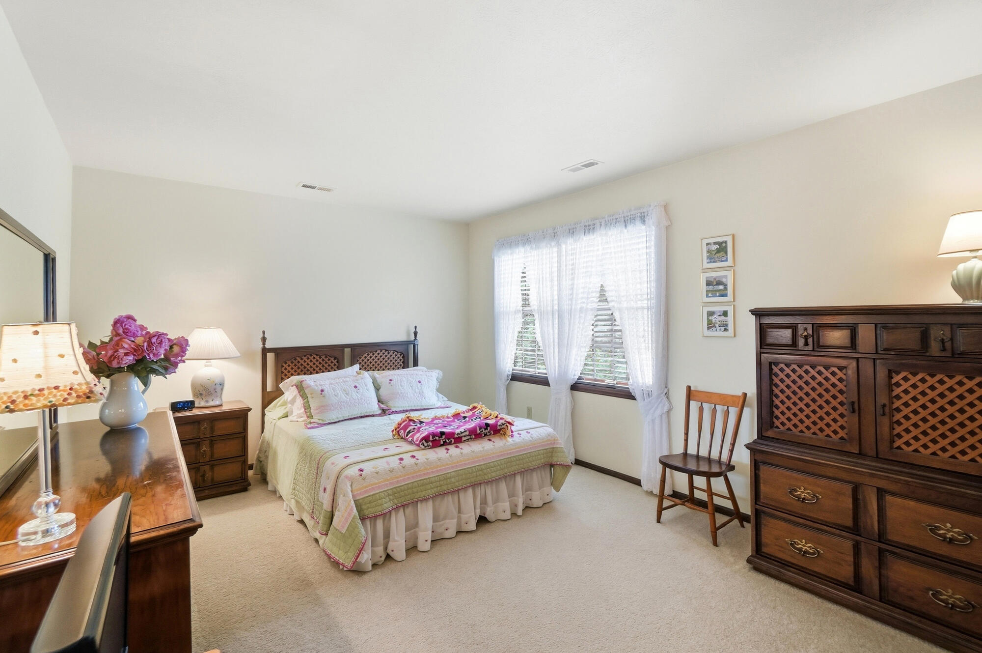 2360 Seneca, Troy, Ohio 45373