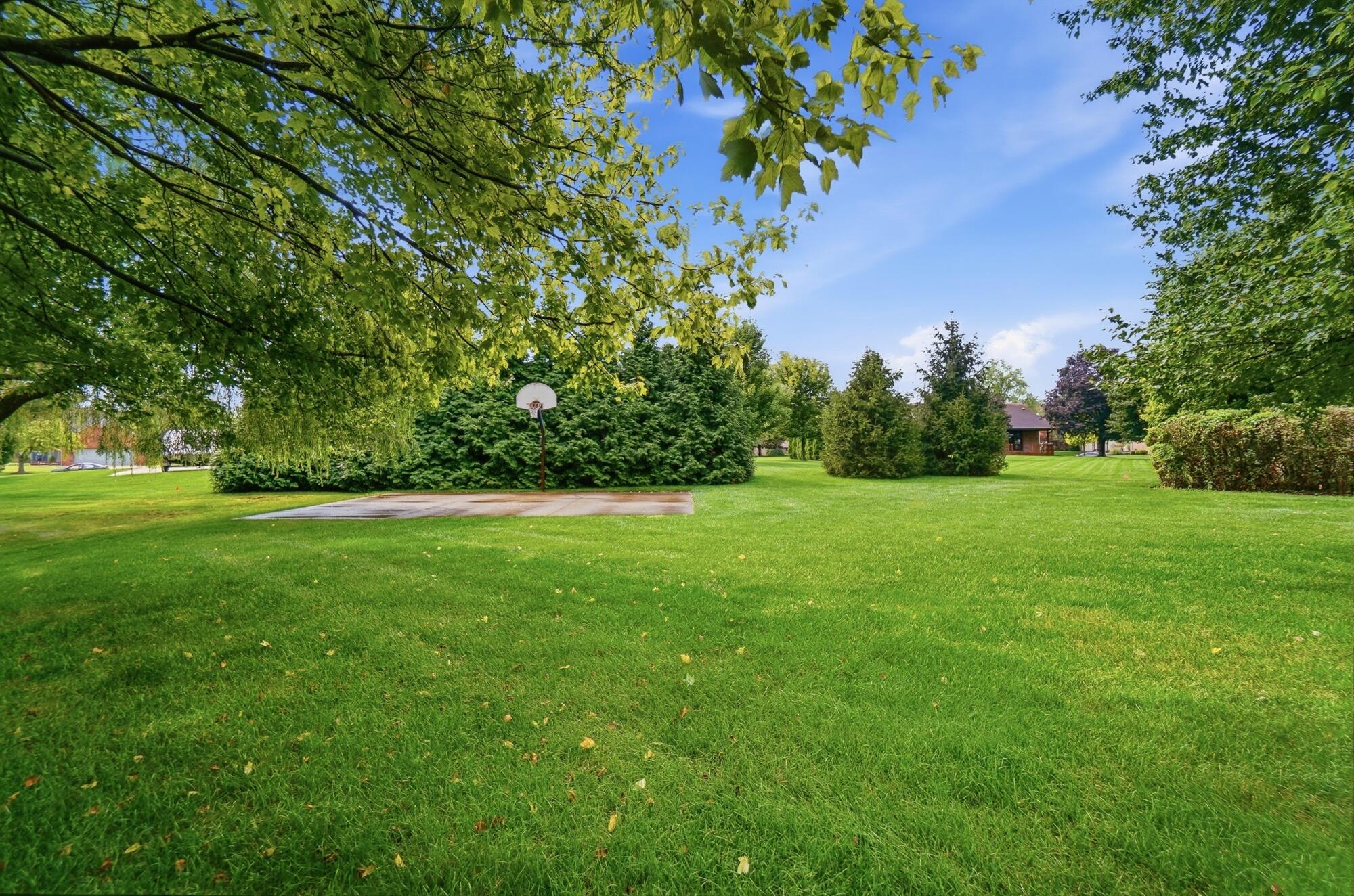 2360 Seneca, Troy, Ohio 45373