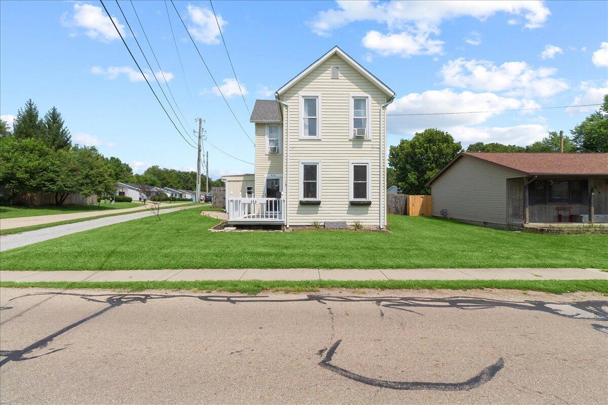 426 Light, Urbana, Ohio 43078