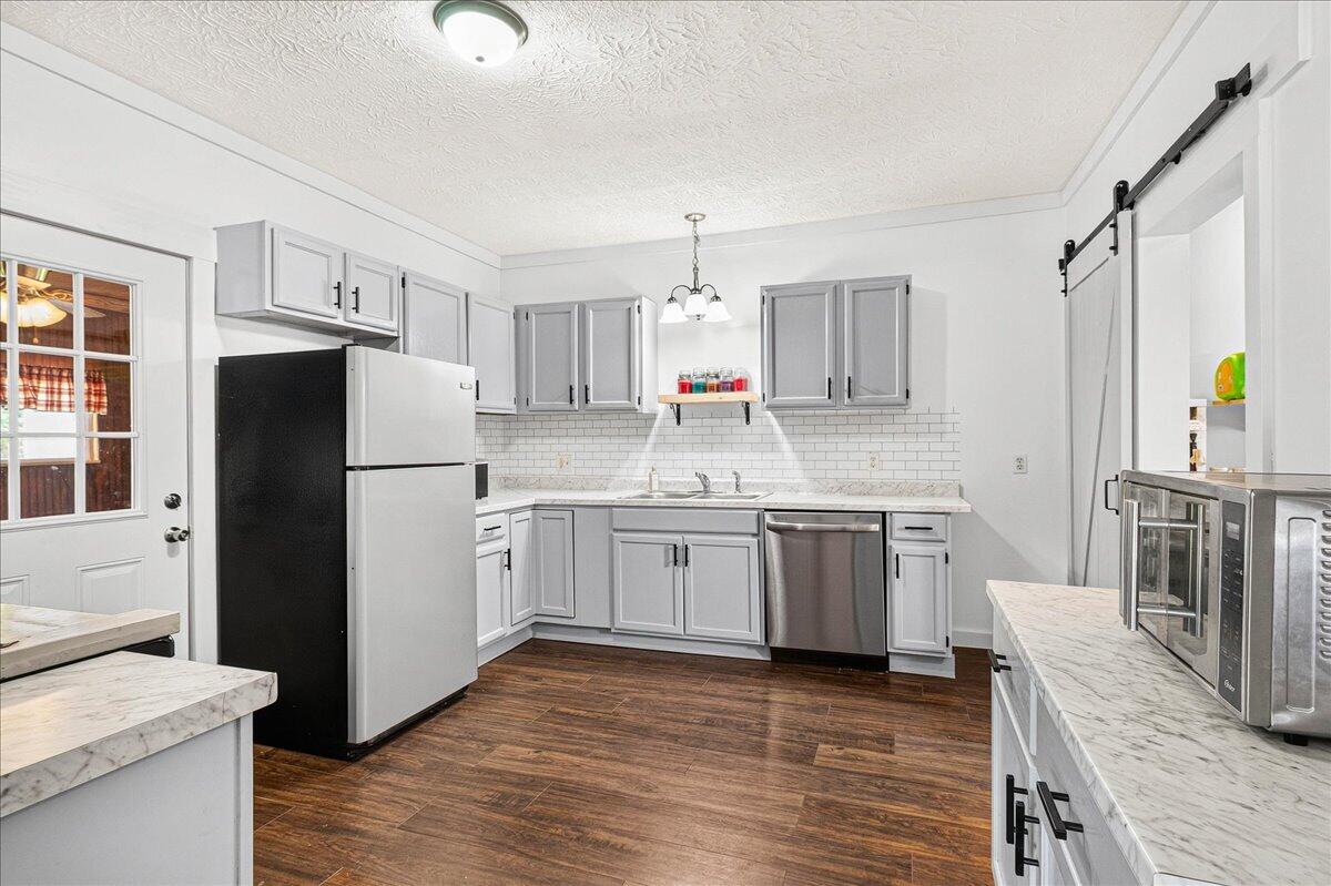 426 Light, Urbana, Ohio 43078