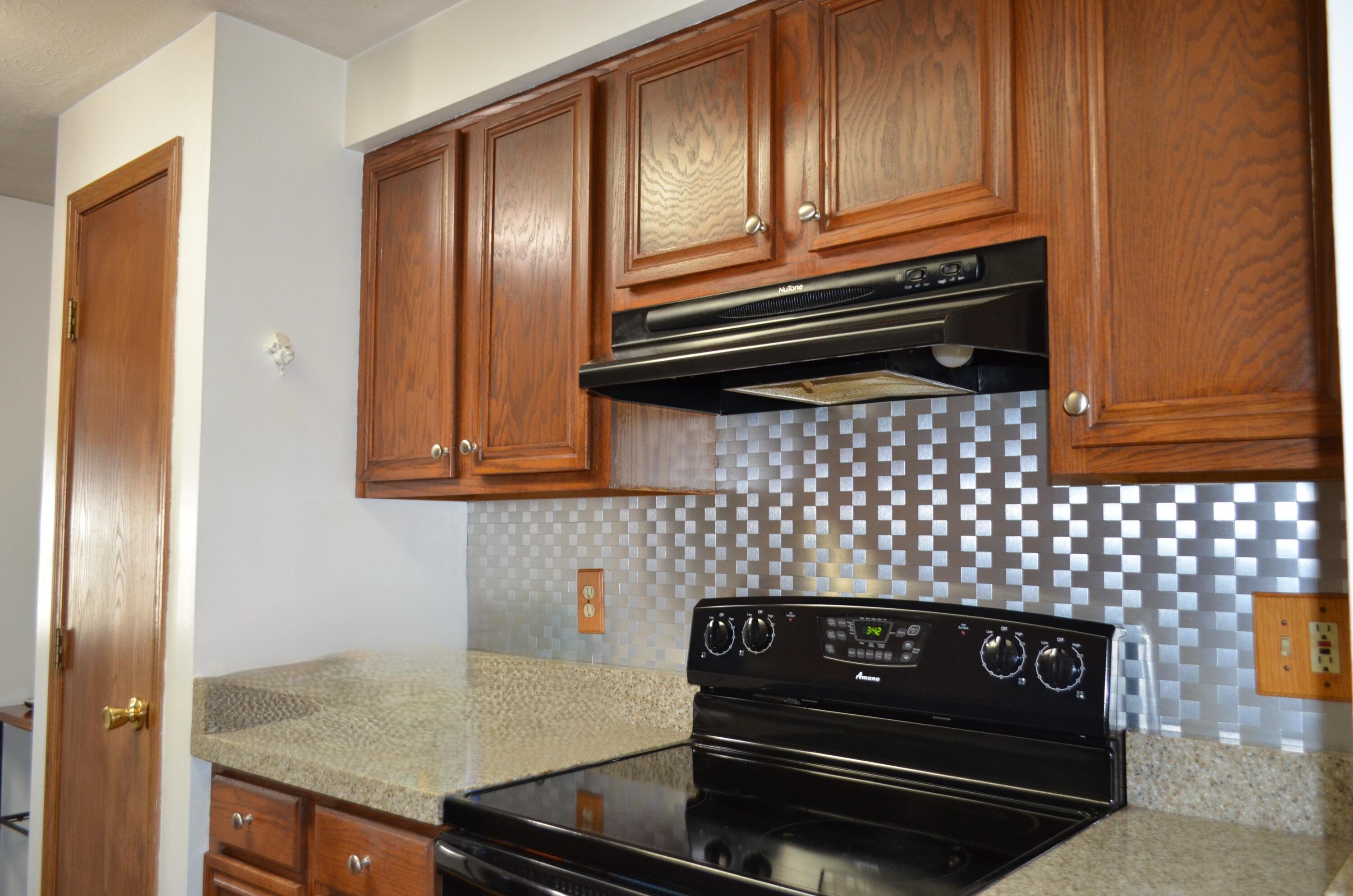 4290 Midfield, Springfield, Ohio 45503