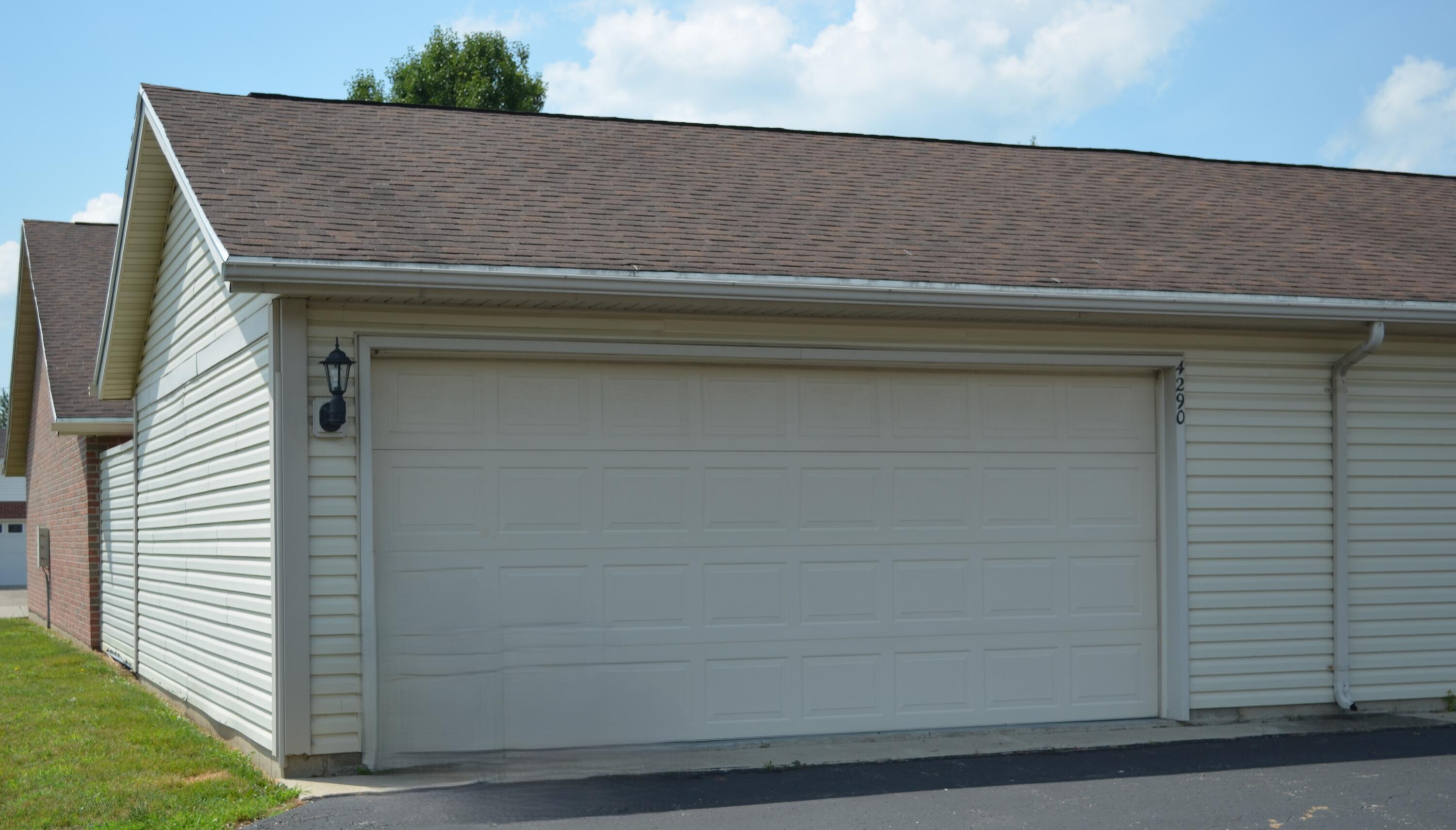 4290 Midfield, Springfield, Ohio 45503