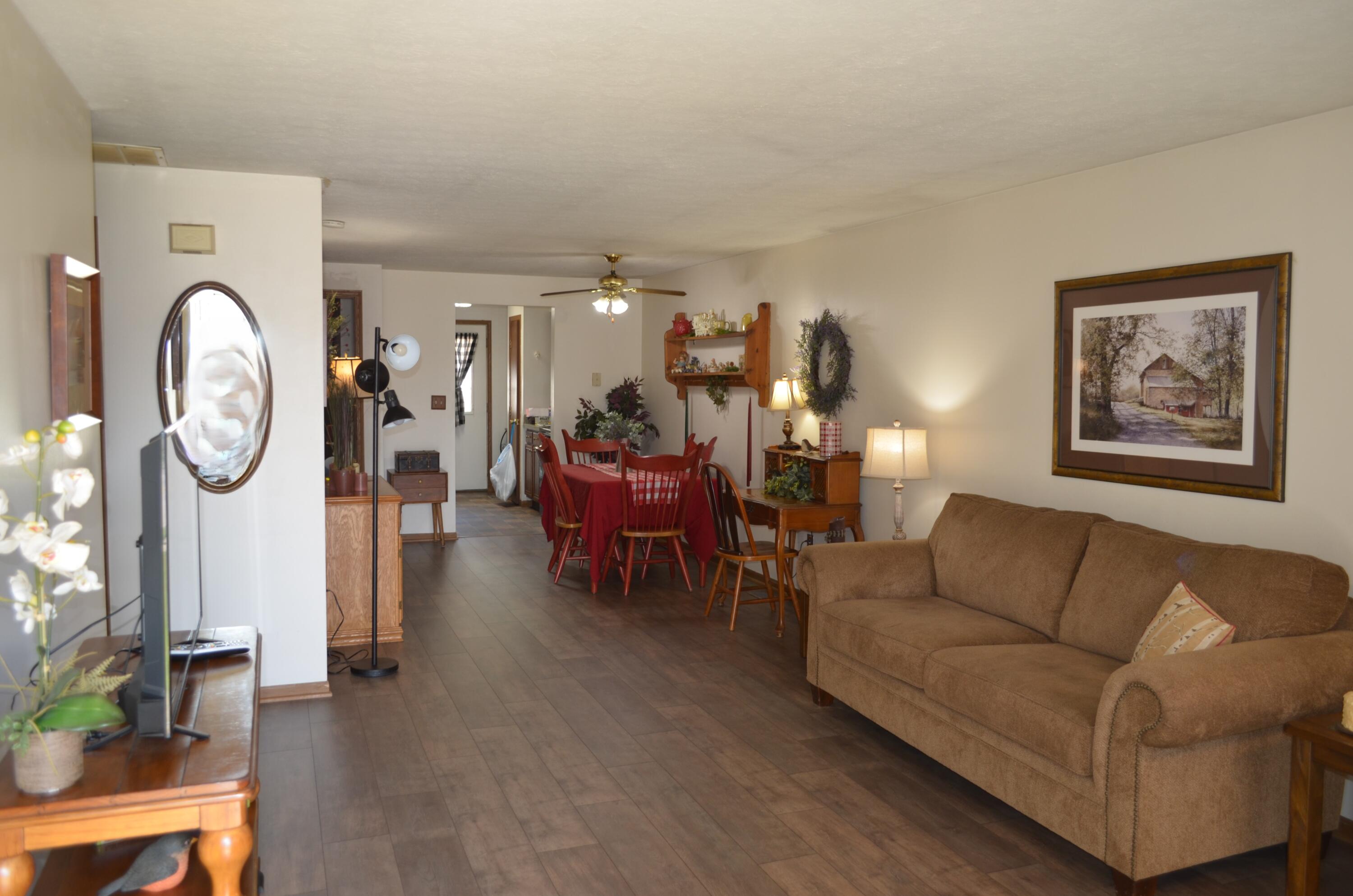 4290 Midfield, Springfield, Ohio 45503