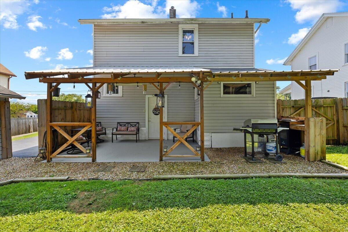 1115 Beacon, Springfield, Ohio 45505