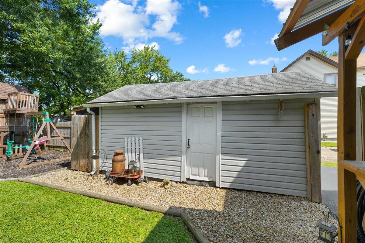 1115 Beacon, Springfield, Ohio 45505