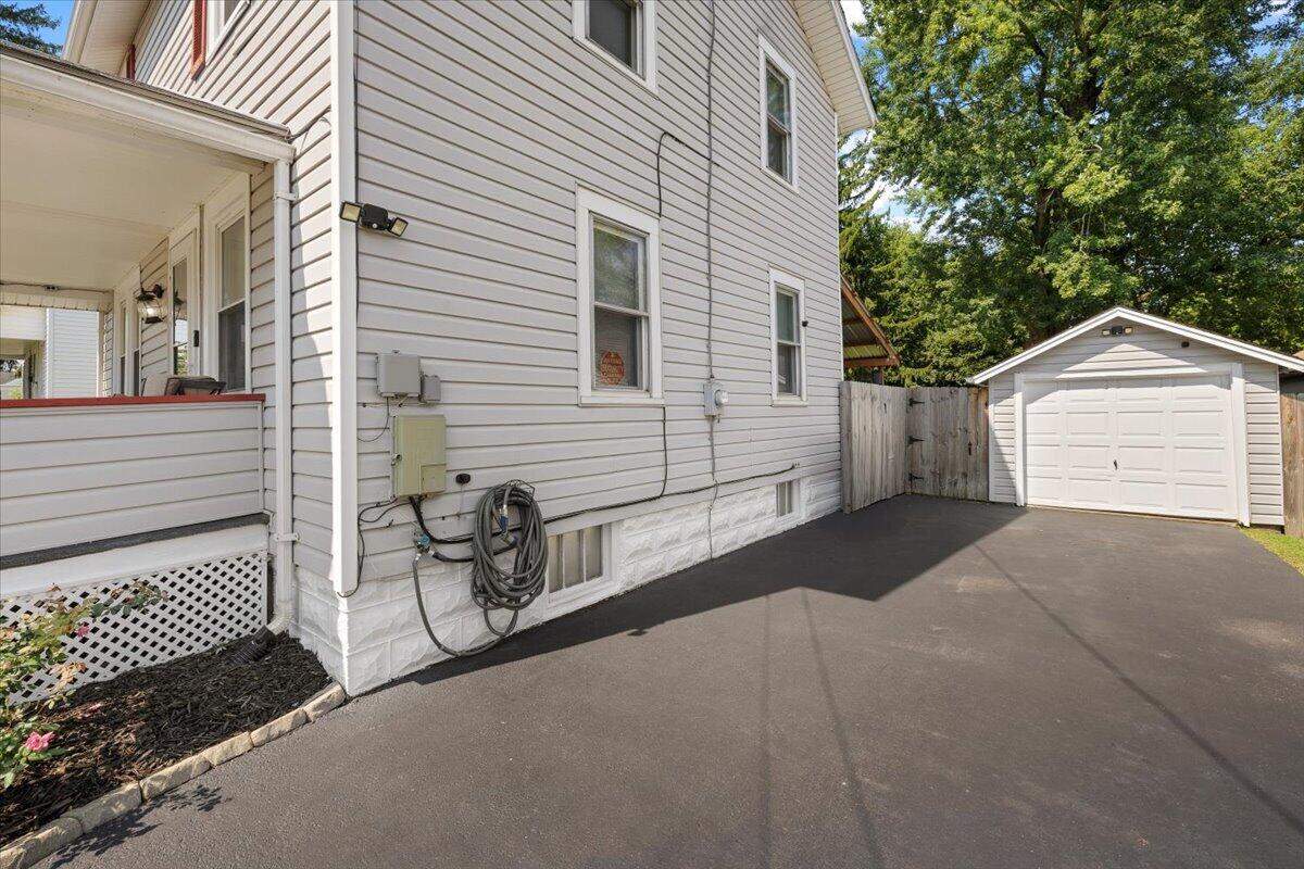 1115 Beacon, Springfield, Ohio 45505