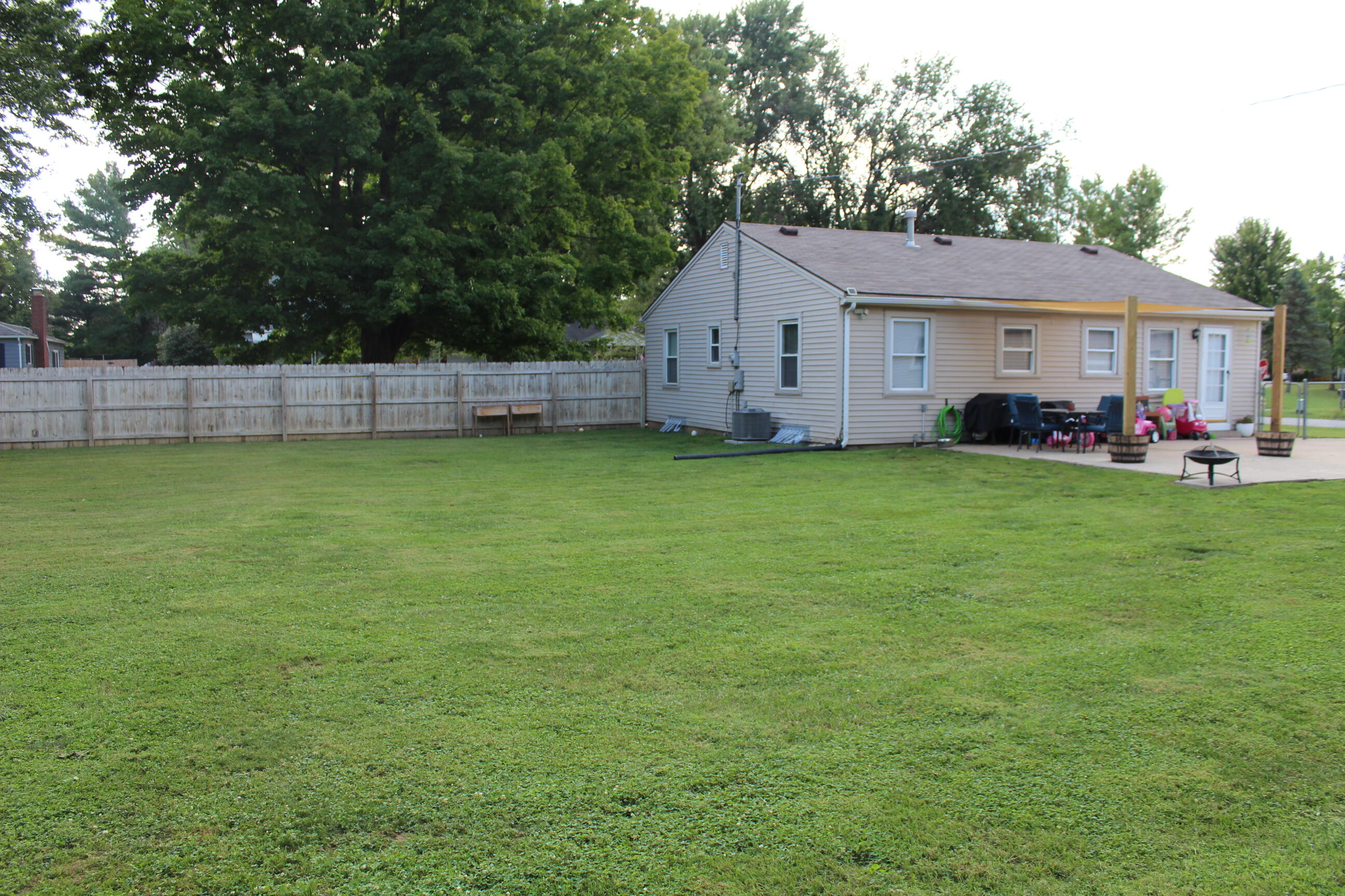 350 Larchmont, Springfield, Ohio 45503