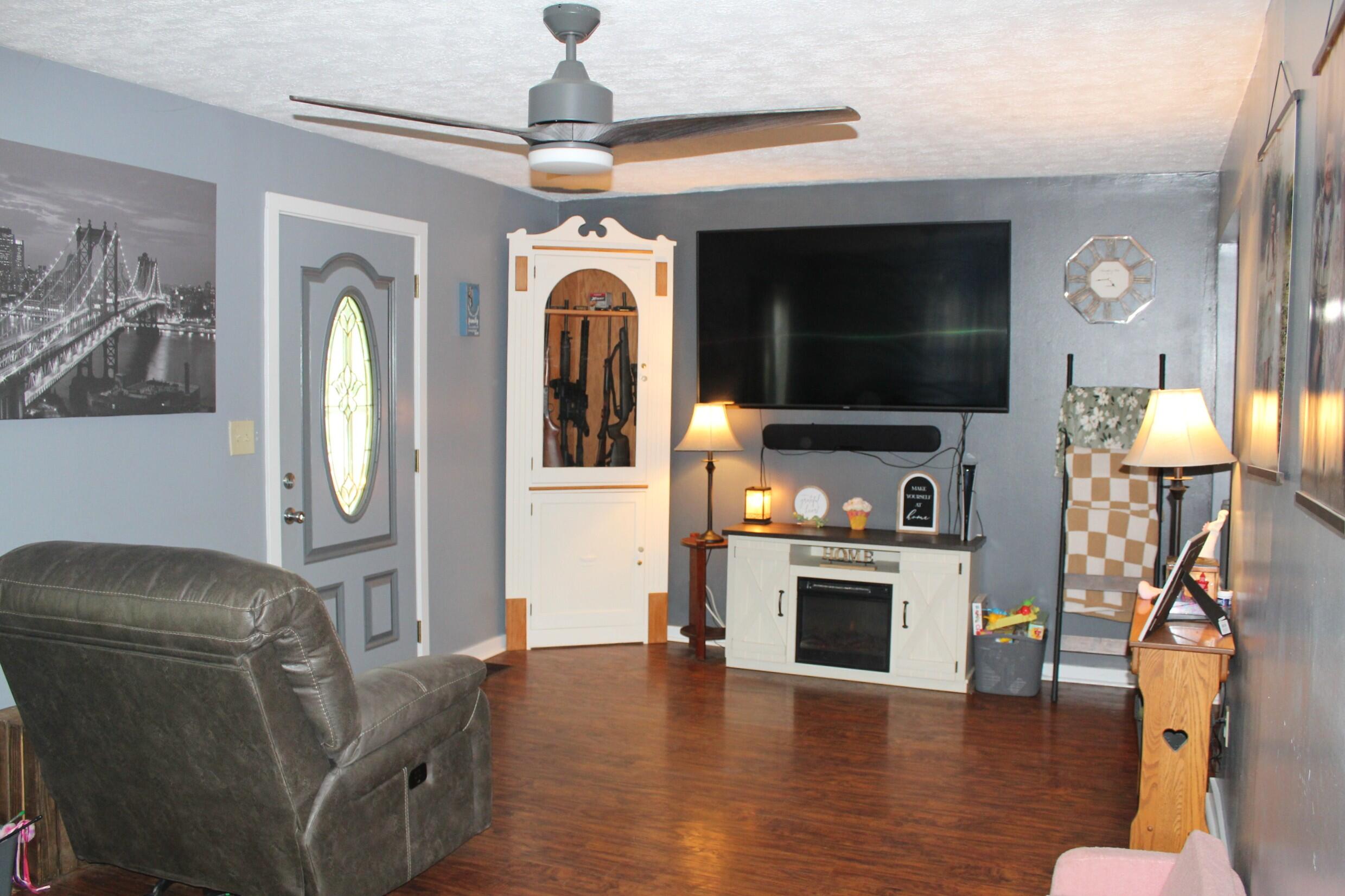 350 Larchmont, Springfield, Ohio 45503
