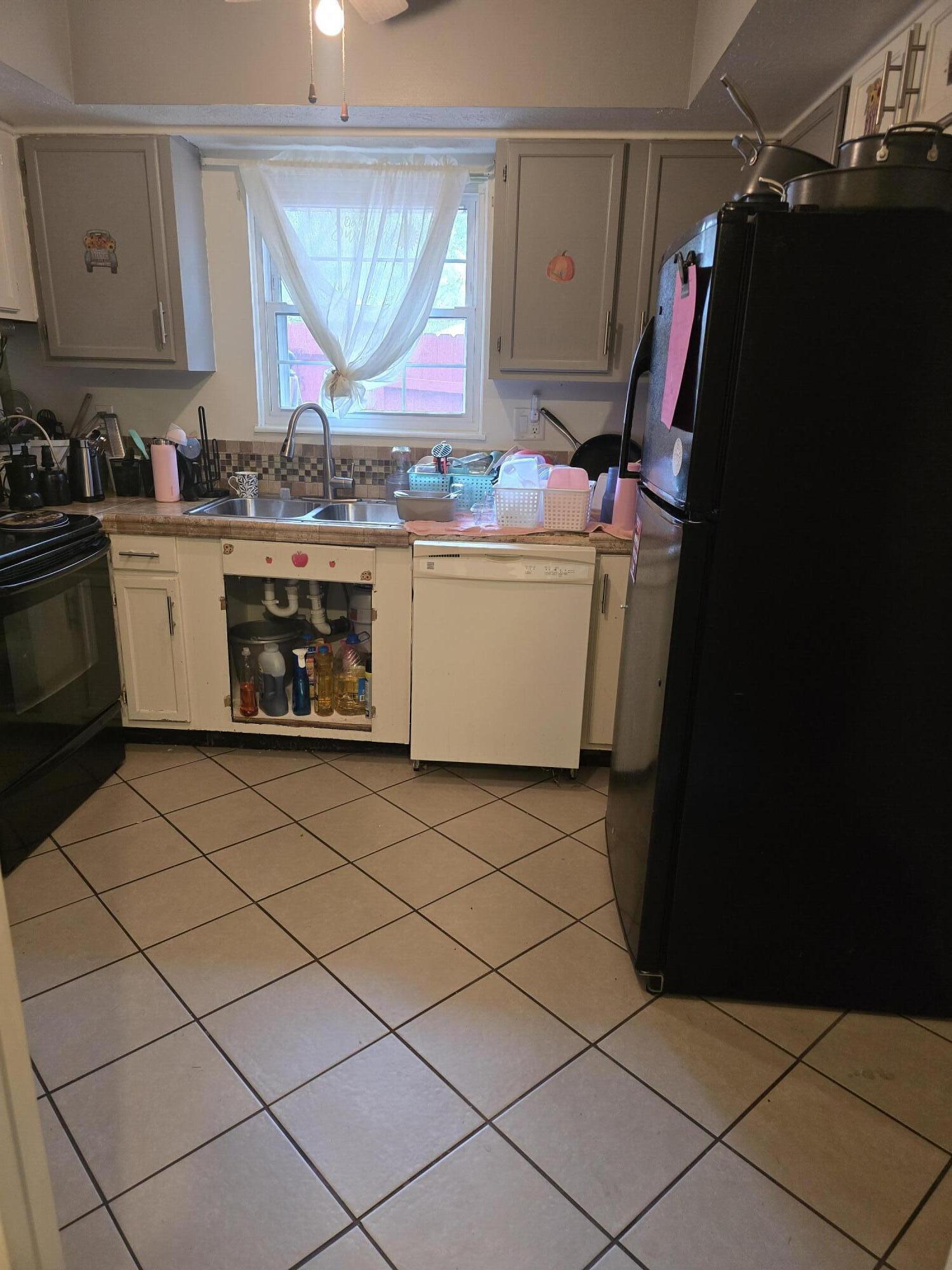 110 Park Ridge, Piqua, Ohio 45356