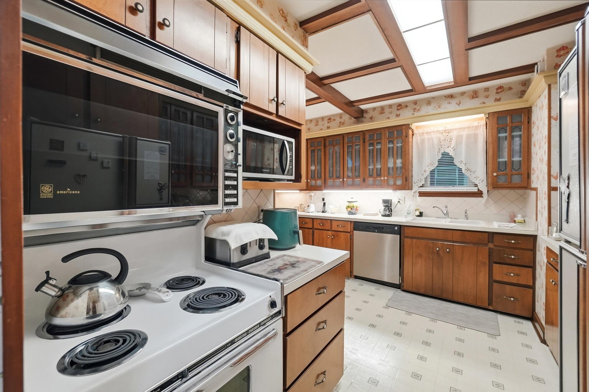 2323 Beatrice, Springfield, Ohio 45503