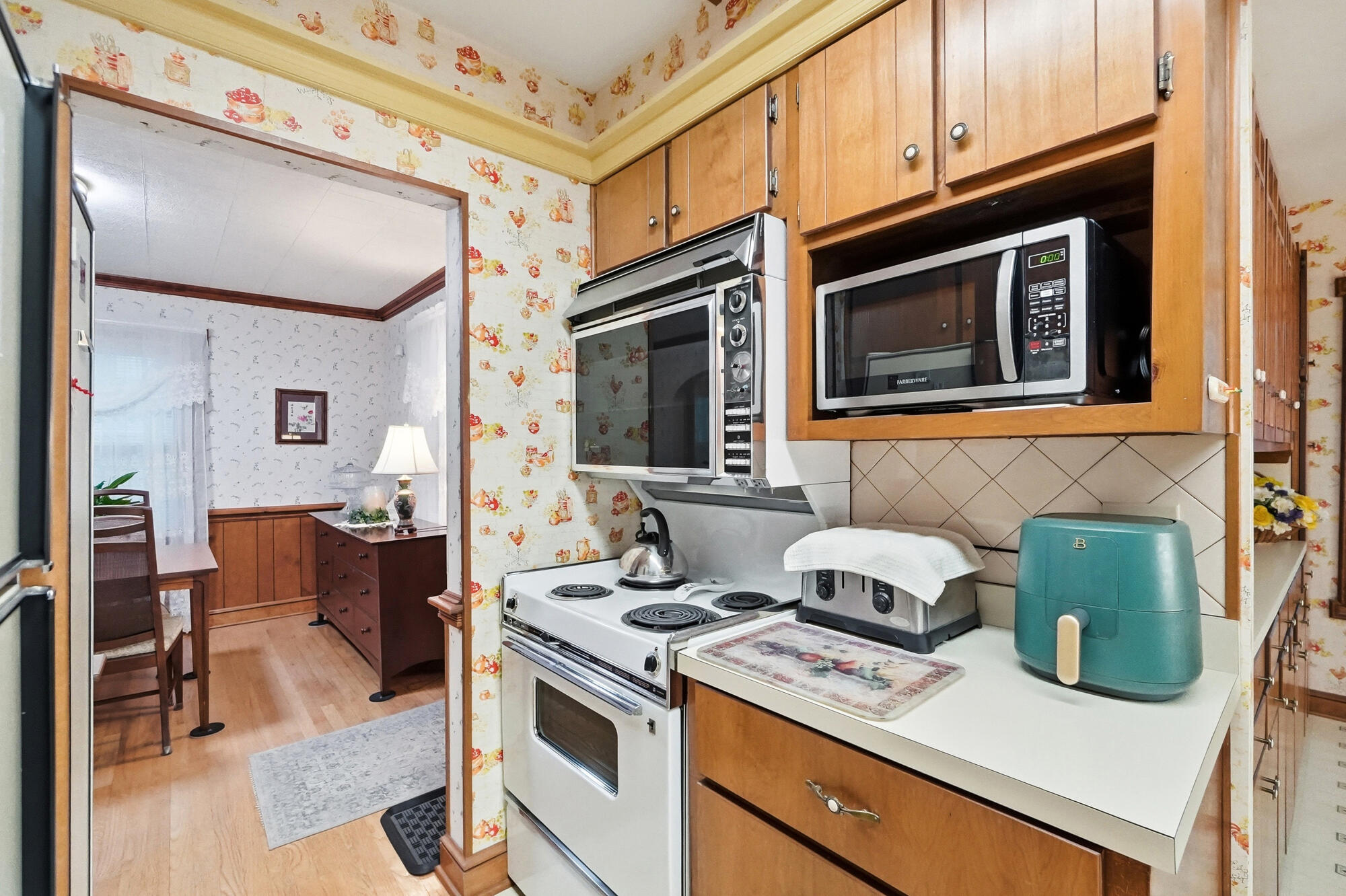 2323 Beatrice, Springfield, Ohio 45503