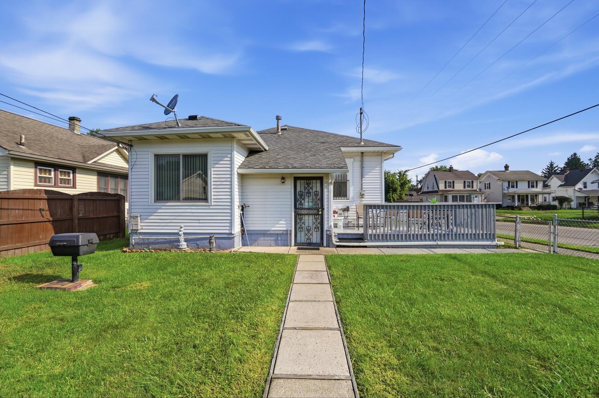 2323 Beatrice, Springfield, Ohio 45503