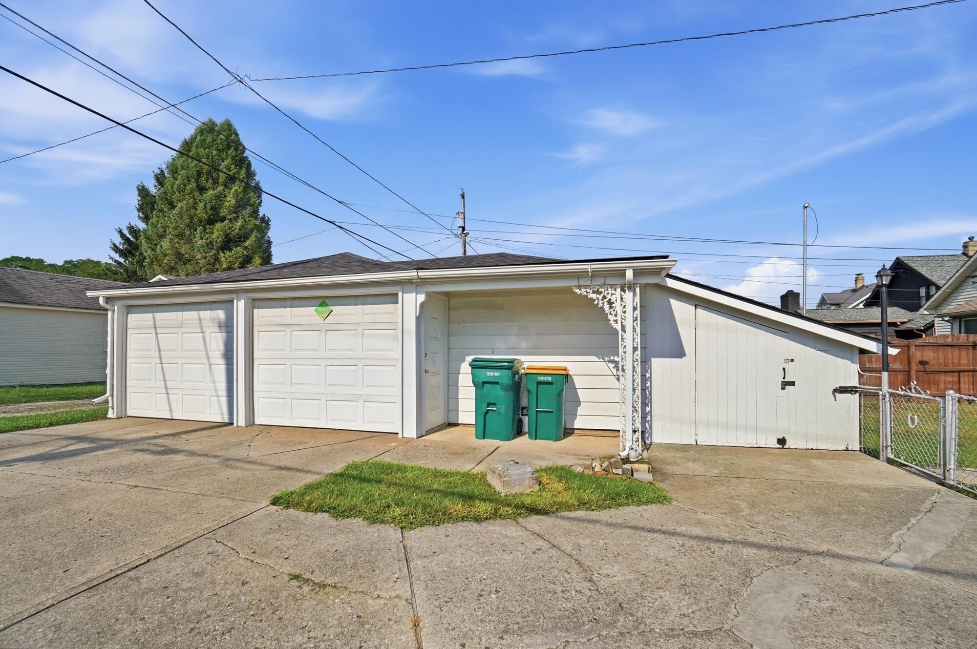 2323 Beatrice, Springfield, Ohio 45503