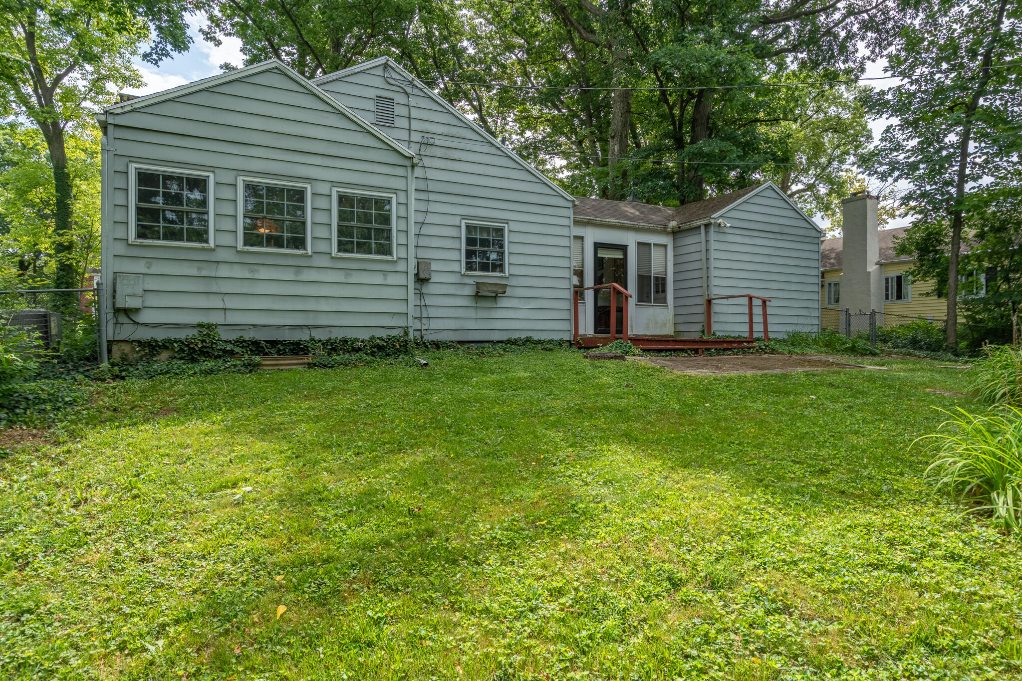 1971 Oak Knoll, Springfield, Ohio 45504