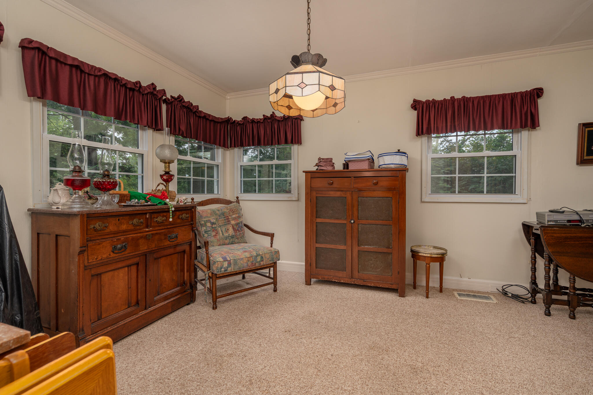 1971 Oak Knoll, Springfield, Ohio 45504