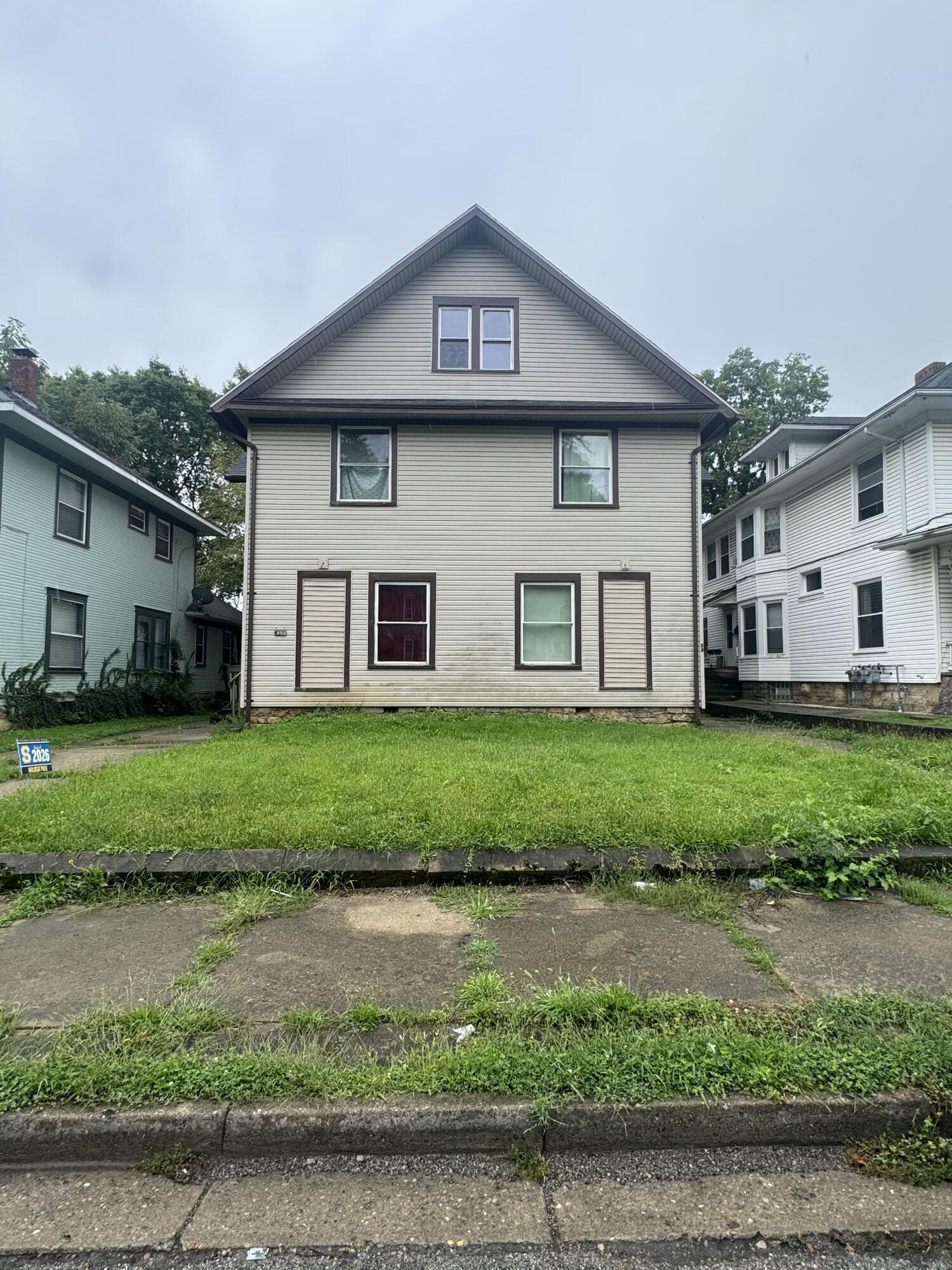 37 Cassilly, Springfield, Ohio 45504