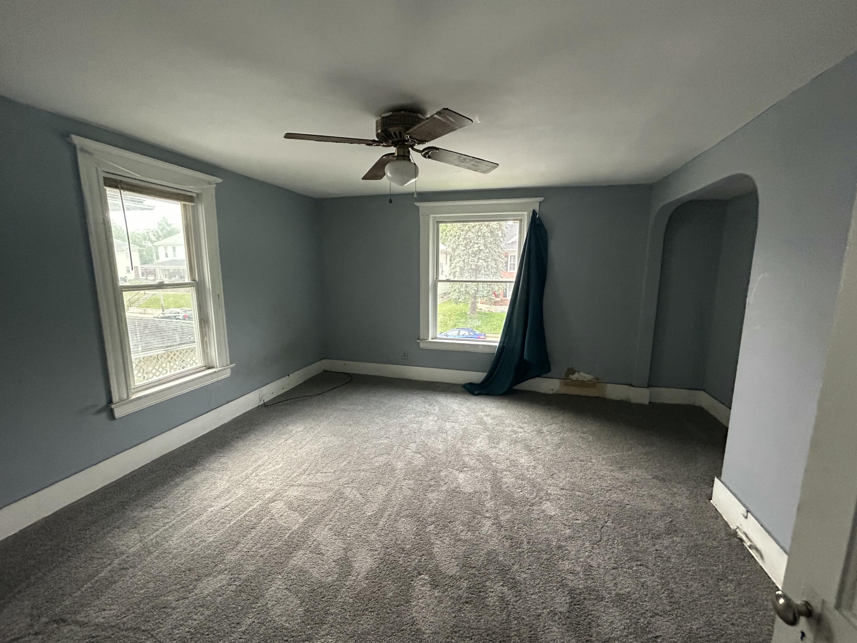 37 Cassilly, Springfield, Ohio 45504