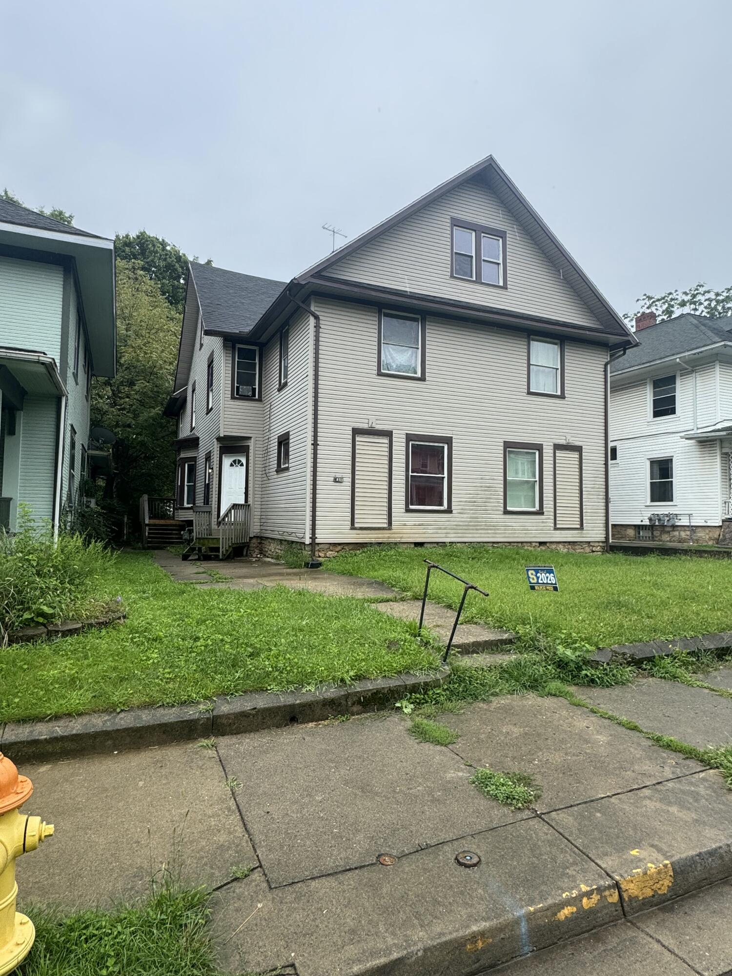 37 Cassilly, Springfield, Ohio 45504