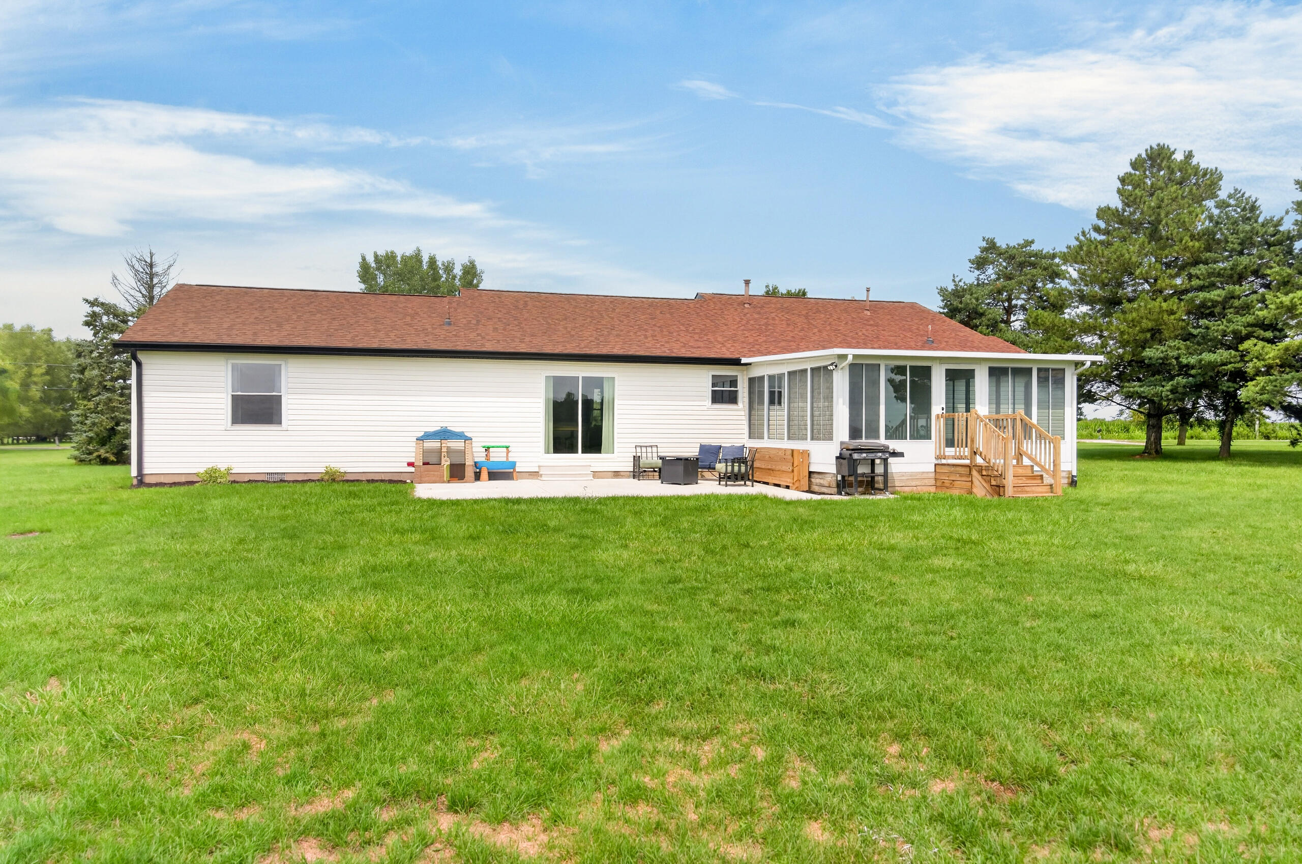 17212 Sharp, Sidney, Ohio 45365