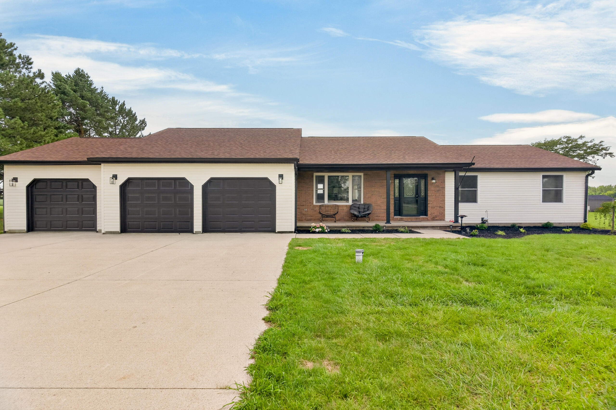 17212 Sharp, Sidney, Ohio 45365