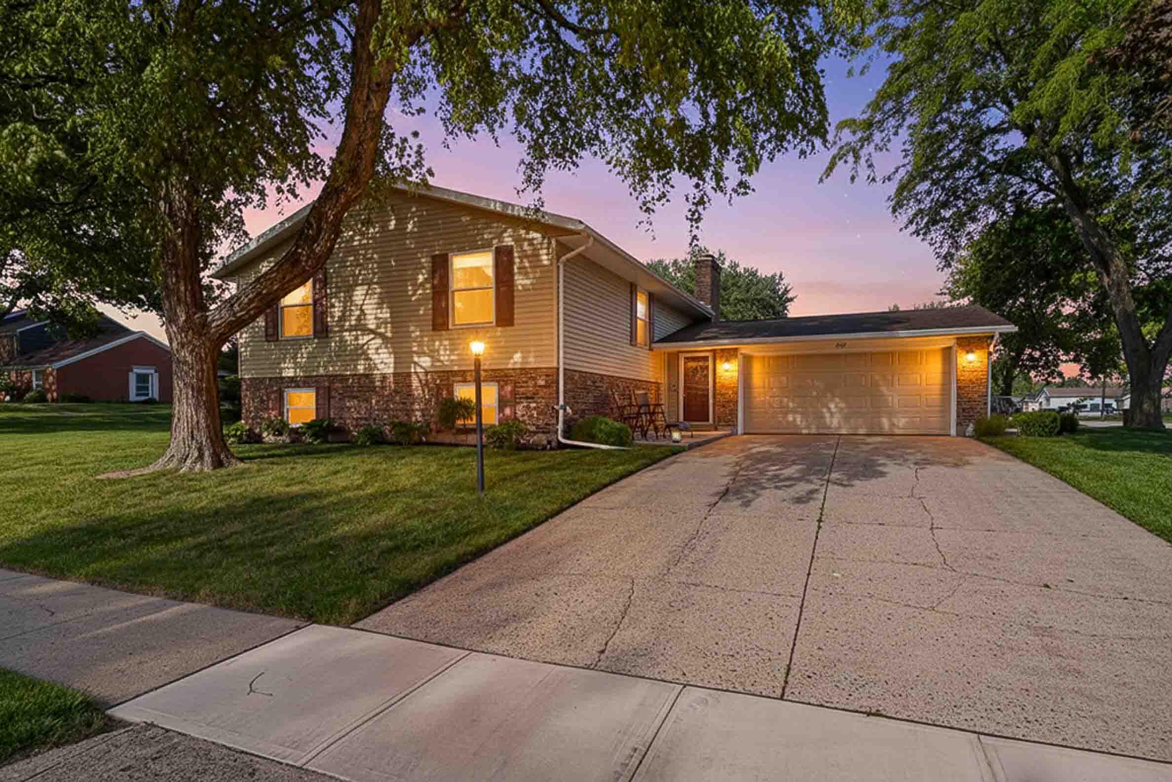 202 Lunar, Sidney, Ohio 45365