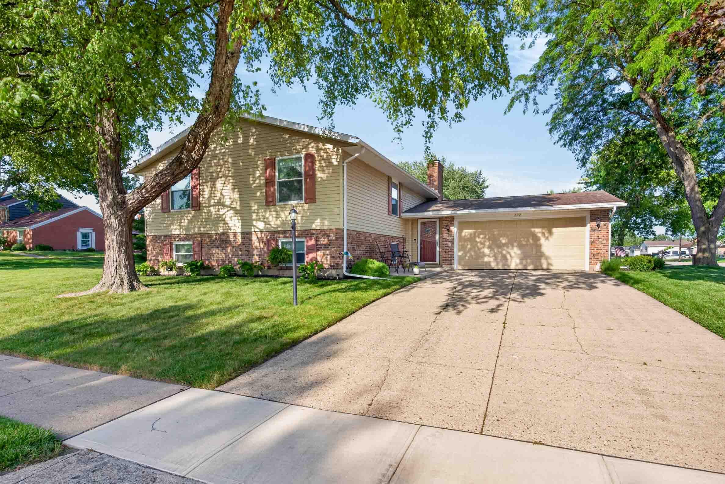 202 Lunar, Sidney, Ohio 45365