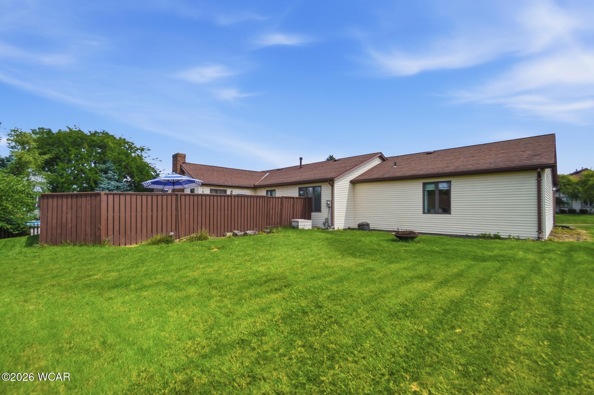120 Greenbriar Court, Lima, Ohio