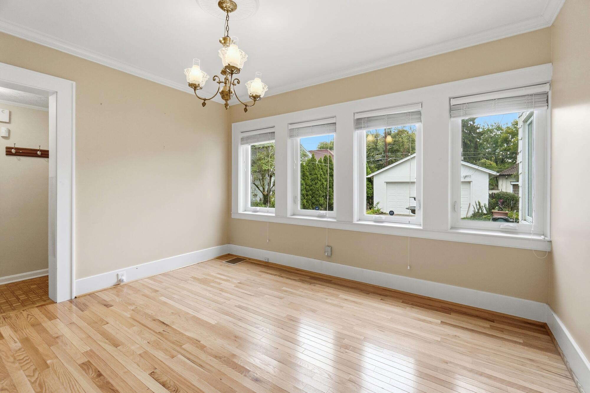 1824 Crescent, Springfield, Ohio 45504