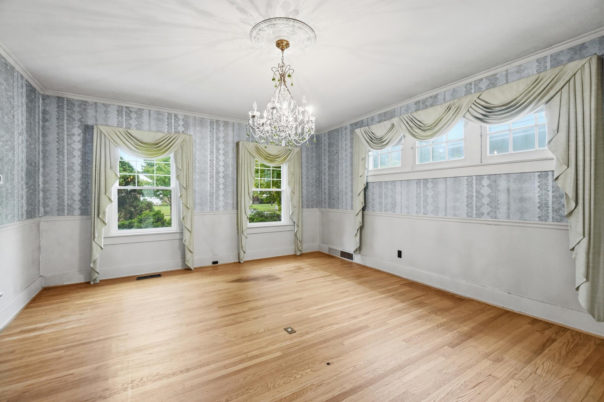 1824 Crescent, Springfield, Ohio 45504