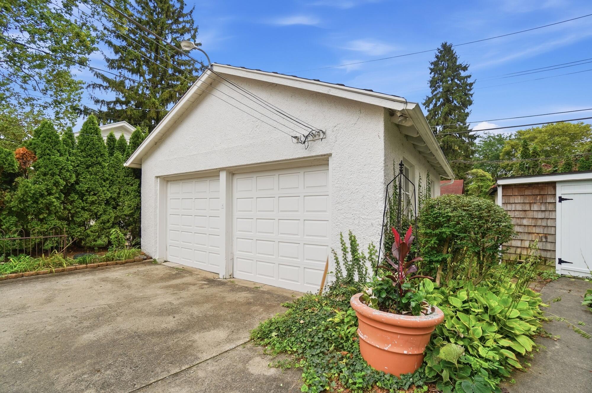 1824 Crescent, Springfield, Ohio 45504